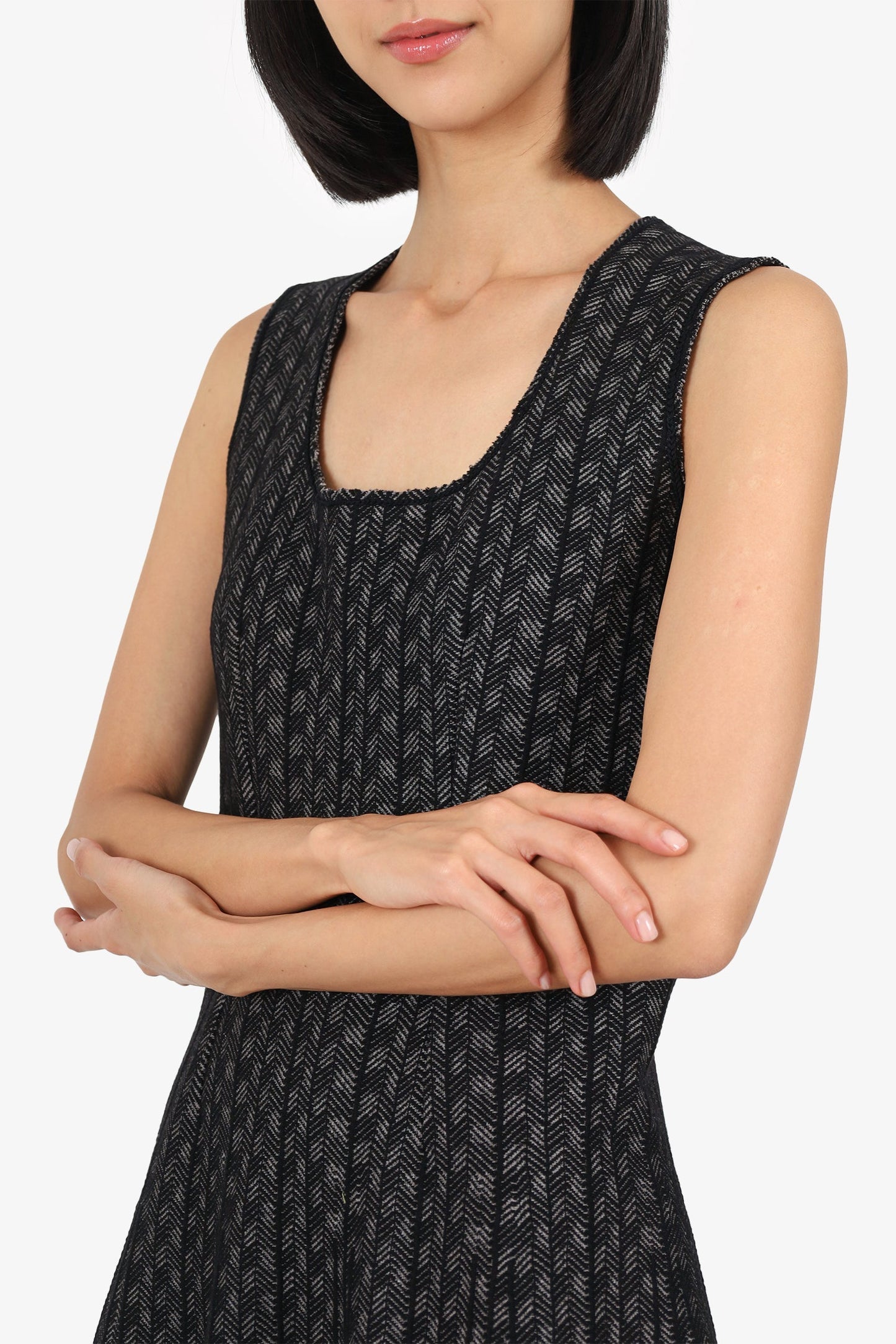 Prada Black/Grey Wool Sleeveless Knee Length Dress Size 42