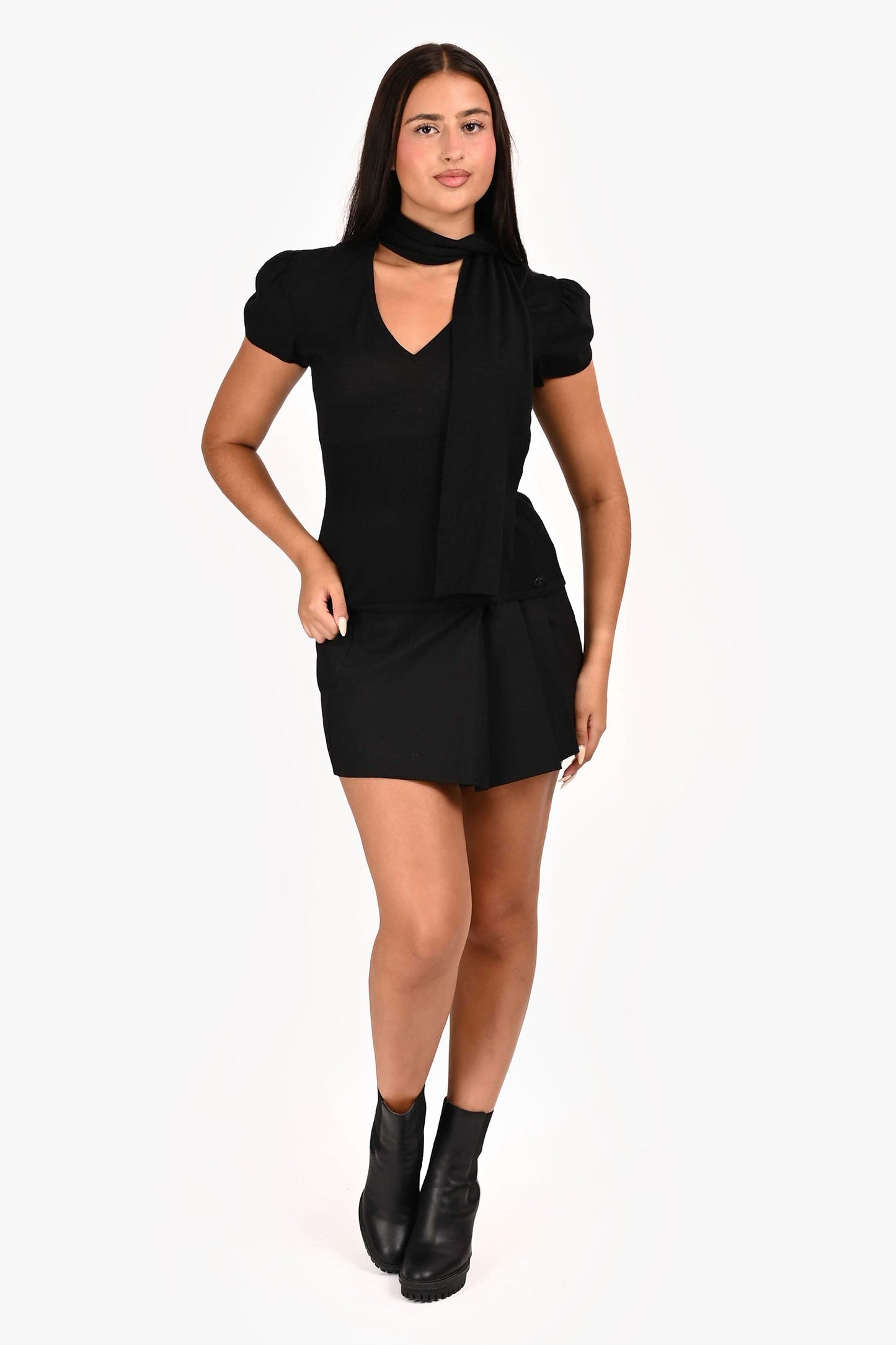 Gucci 2009 Black Pleated Mini Skirt Size 36