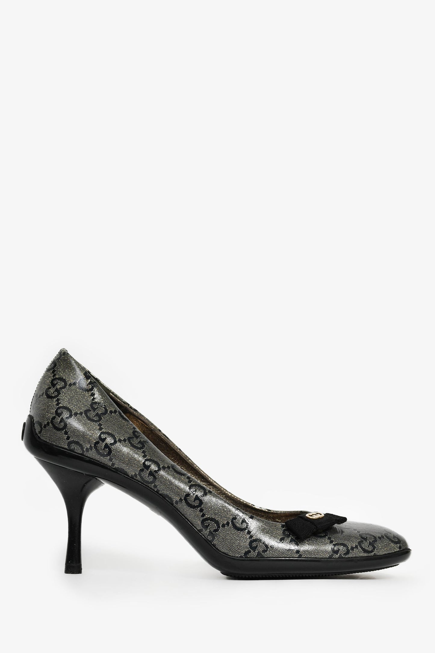 Gucci   Silver Metallic GG Heels Size 36