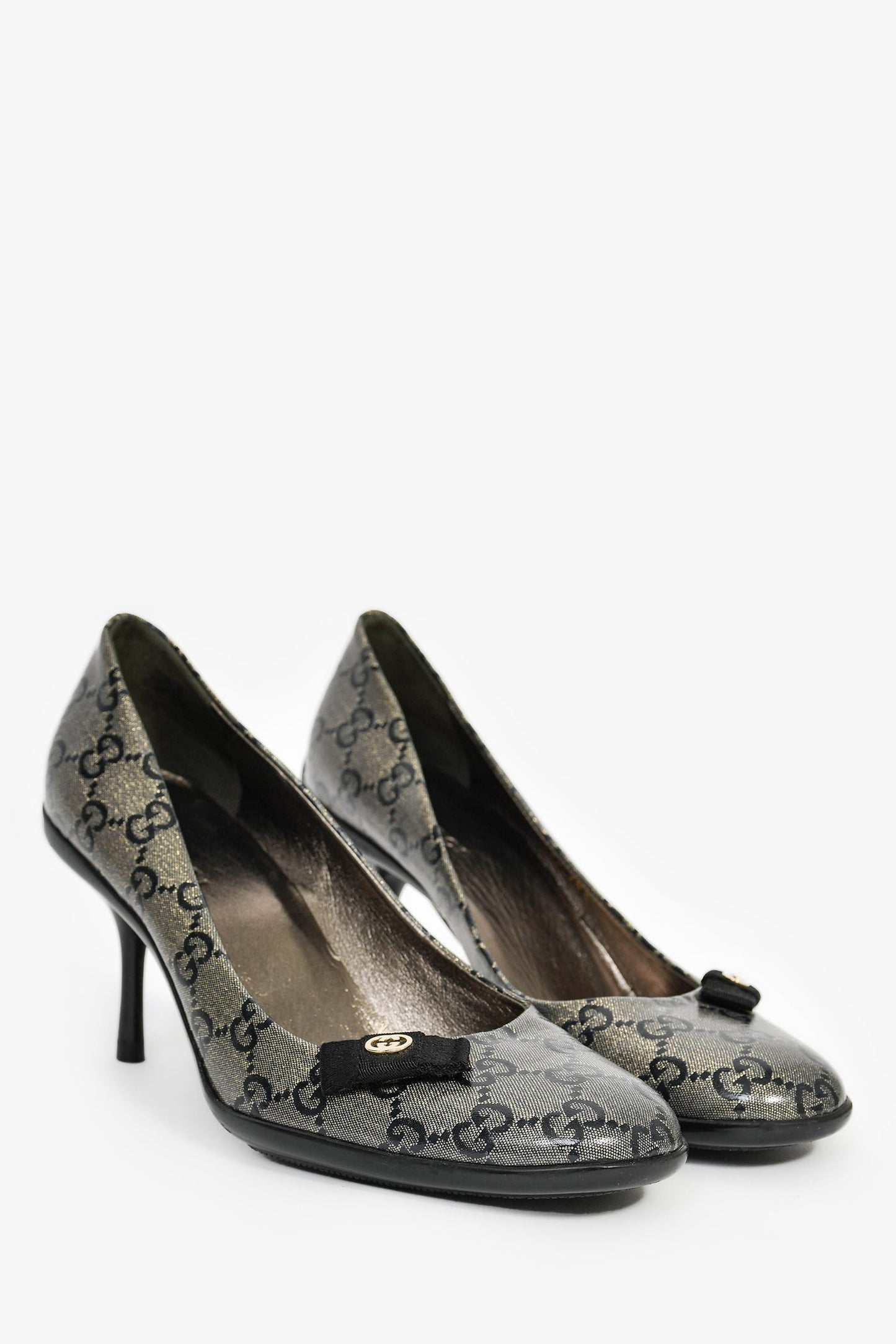 Gucci   Silver Metallic GG Heels Size 36