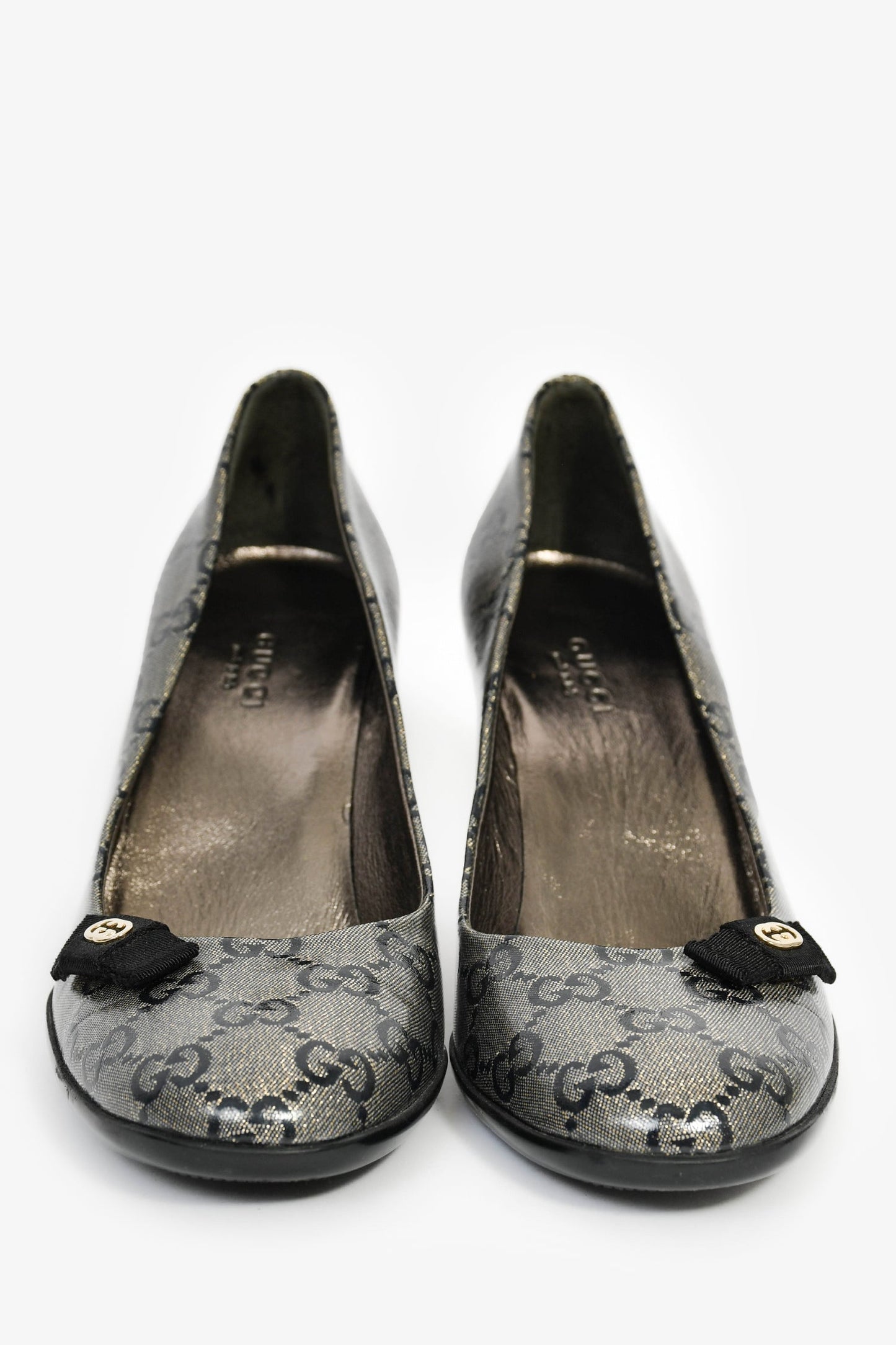 Gucci   Silver Metallic GG Heels Size 36