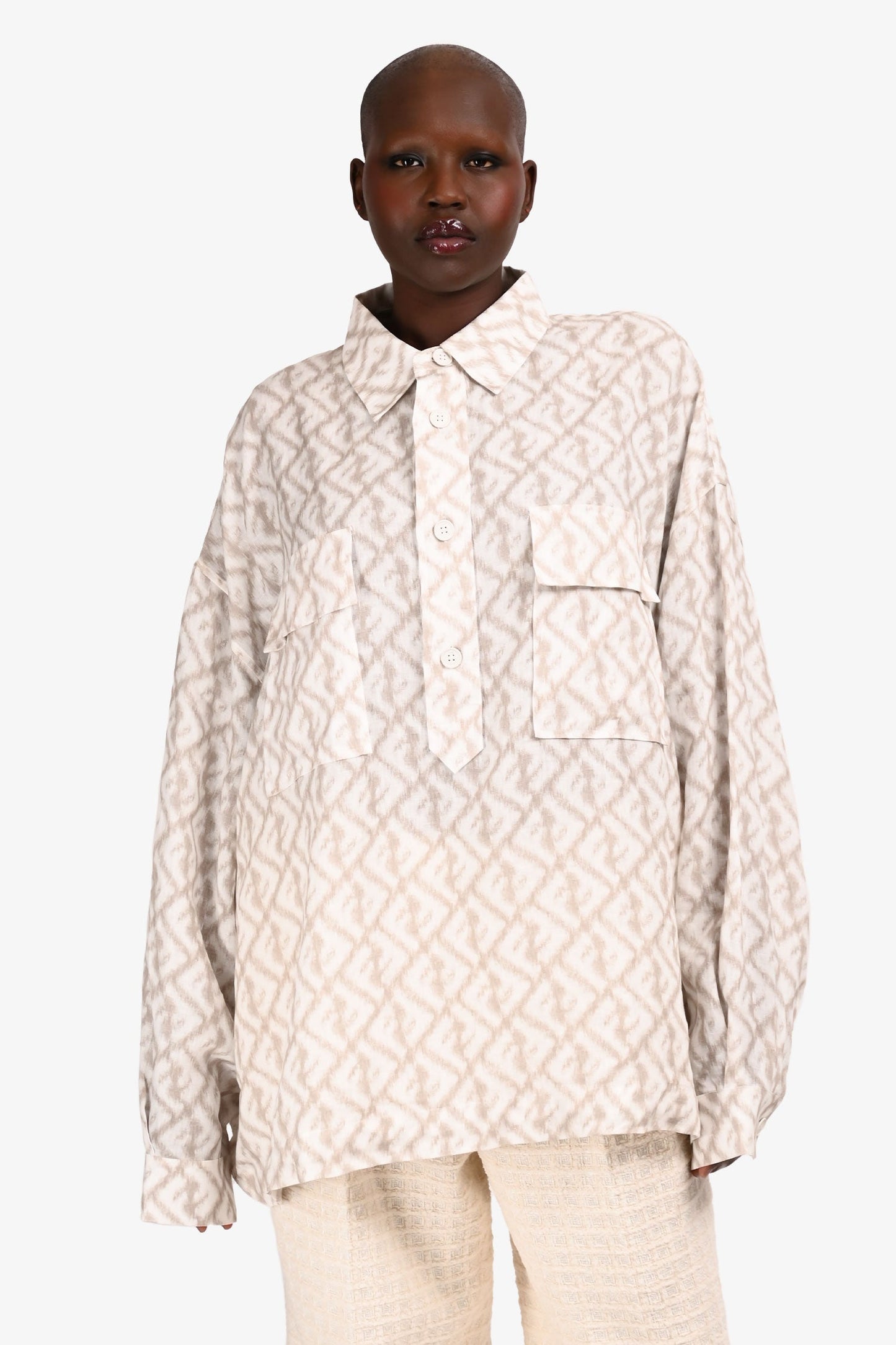 Fendi 2022 White/Beige Graphic Linen V-Neck Pocket Blo  Size 42 w/ Tags