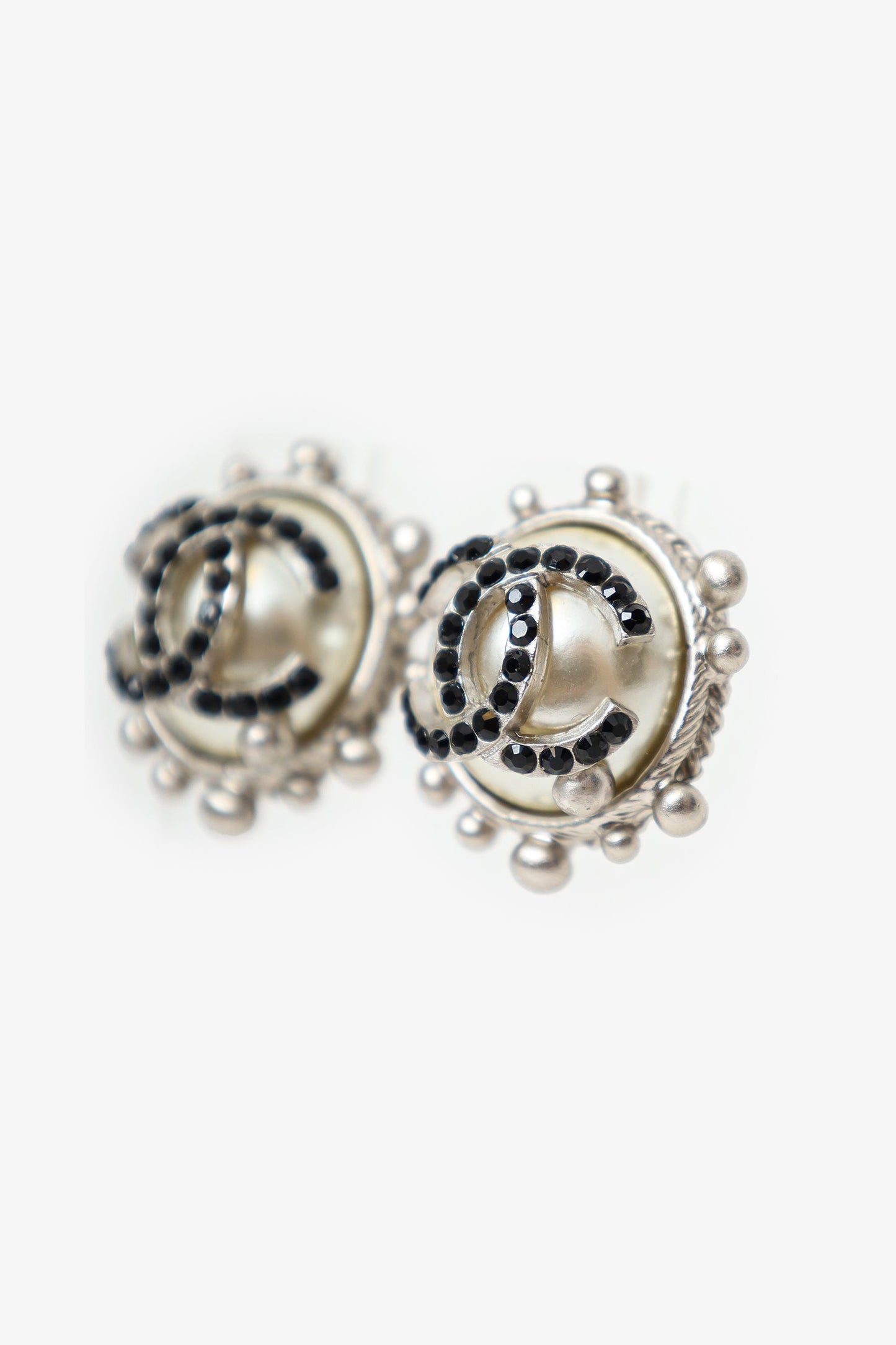 Pre-Loved Chanel™ Silver Tone Faux Pearl CC Crystal Embellished Earrings