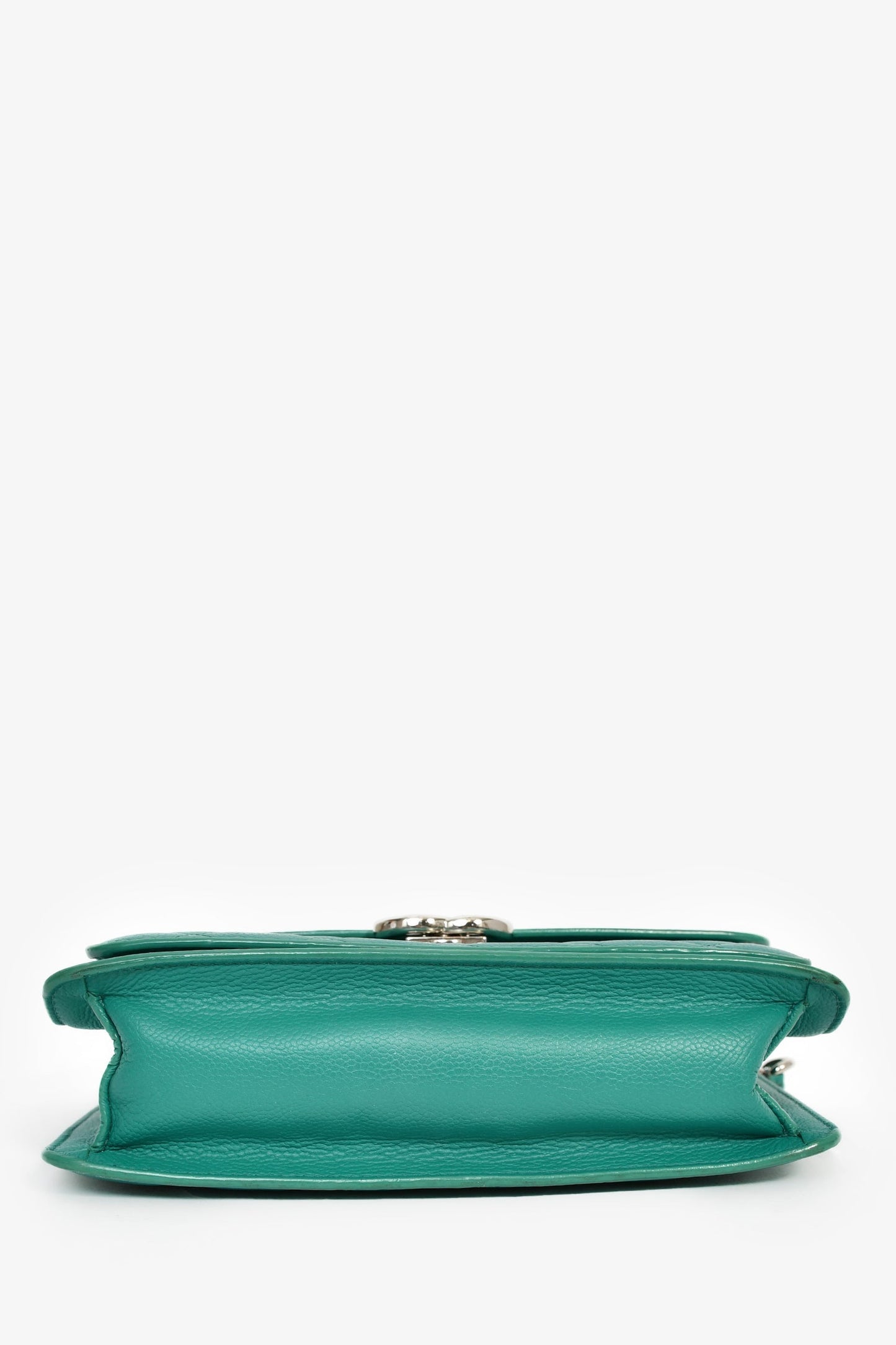 Pre-Loved Chanel™ 2017 Green Leather CC Urban Companion Flap Bag