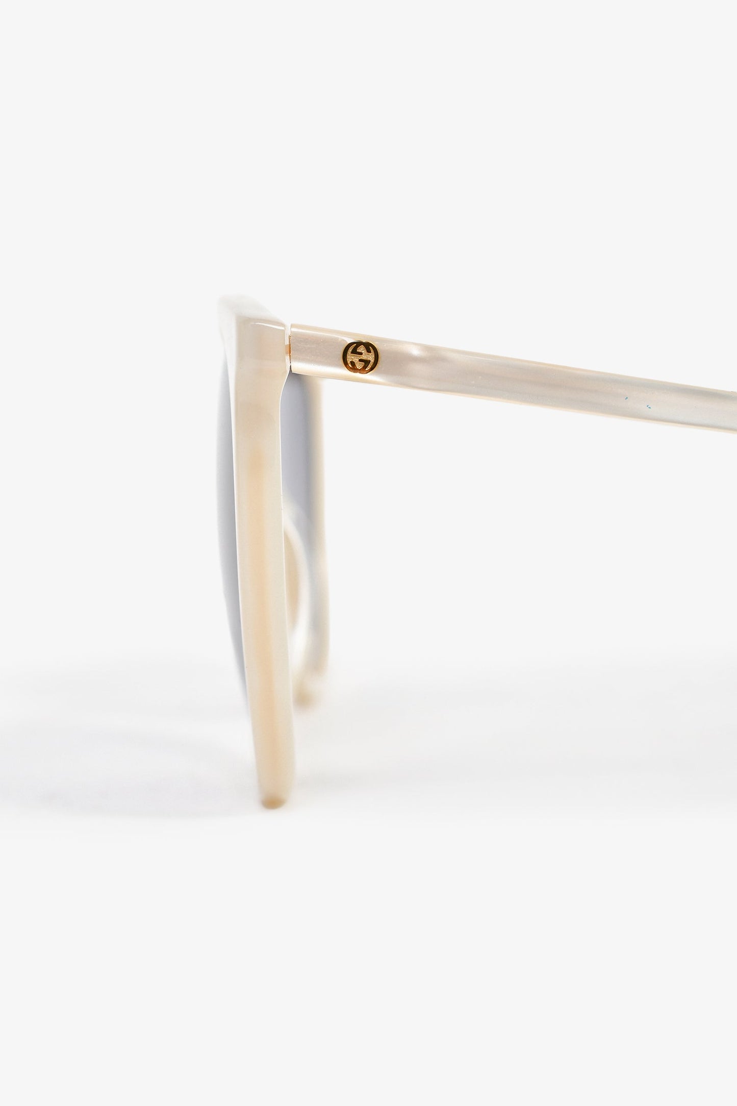 Gucci White Round-Frame Sunglasses with Chain