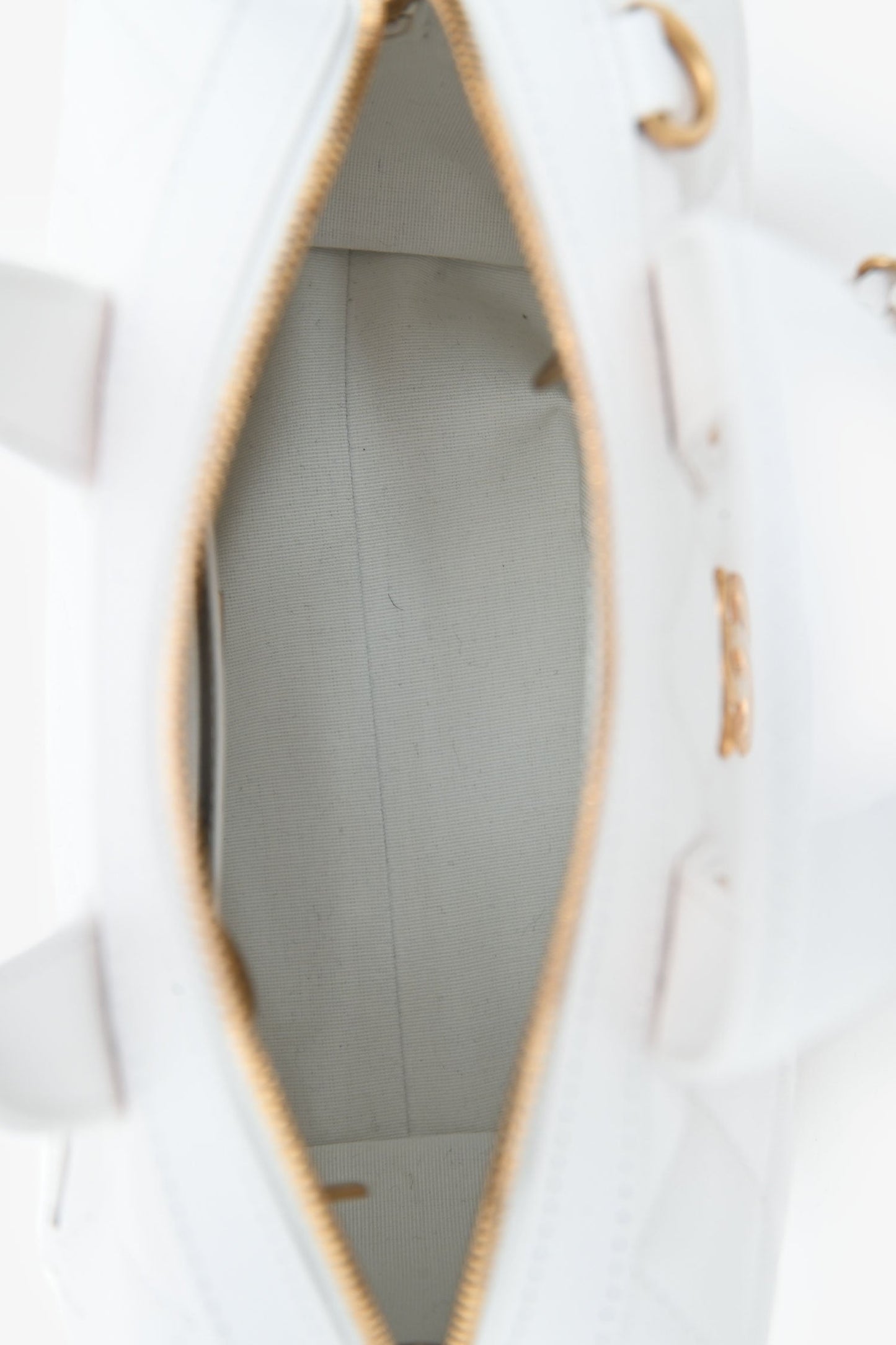 Pre-Loved Chanel™ White Caviar Leather Bowling Bag With Gold Hardware