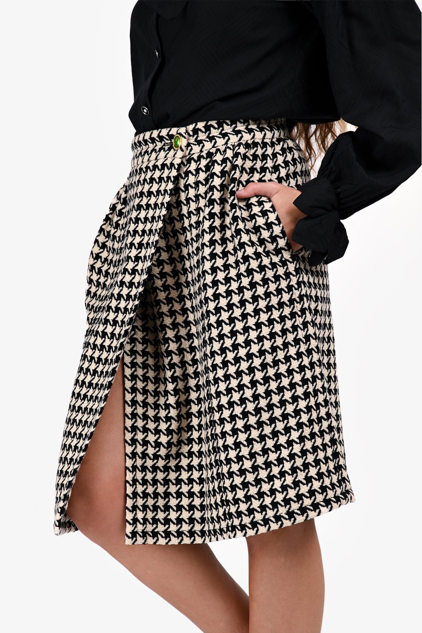 Gucci Black/White Wool/Cotton Blend Houndstooth Midi Skirt Size 42
