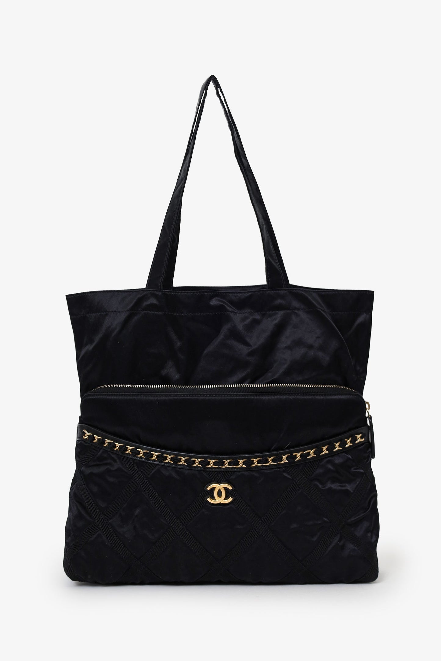 Pre-Loved Chanel™ 2022 Black Nylon Grosgrain Lifestyle Pouch with Foldable Tote Bag