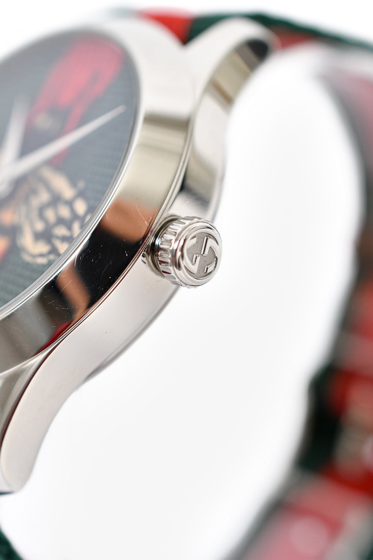 Gucci Red and Green Le Marché Des Merveilles Bee Motif Watch