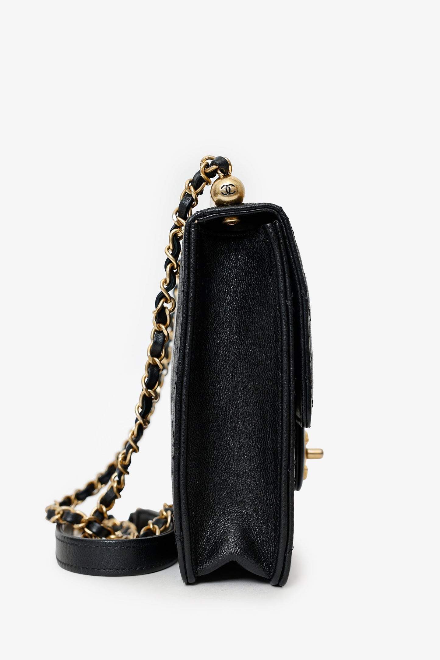 Pre-Loved Chanel™? 2019-20 Black Quilted Goatskin Mini Chic Pearls Flap Bag
