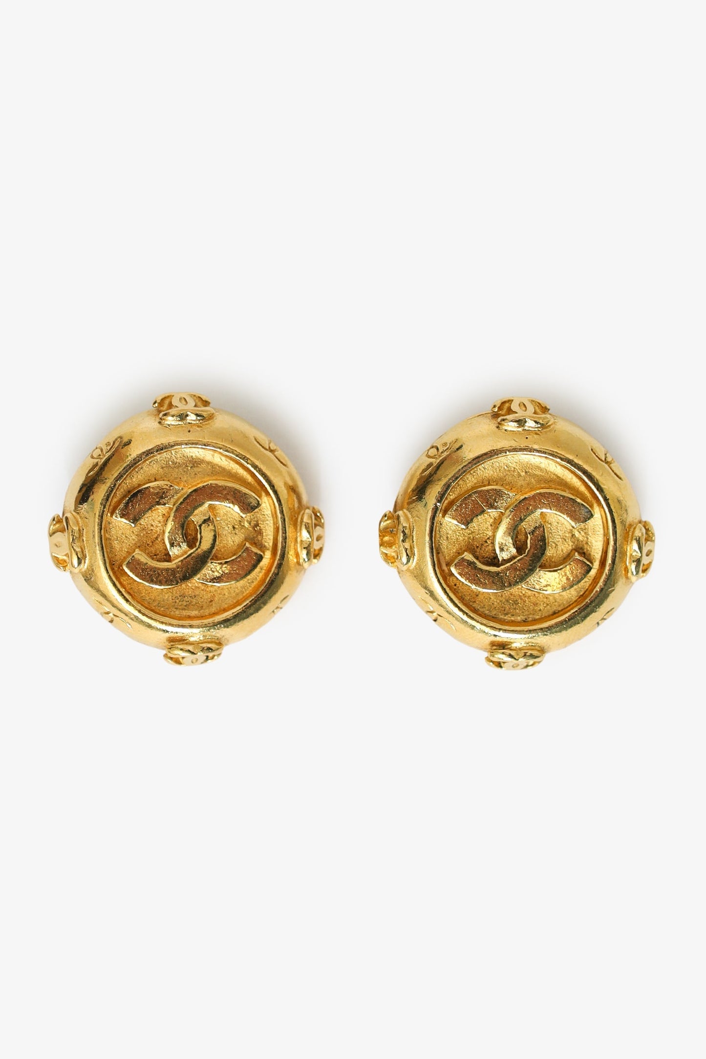Pre-Loved Chanel™ Gold-tone CC Matelassé Clip-on Earrings