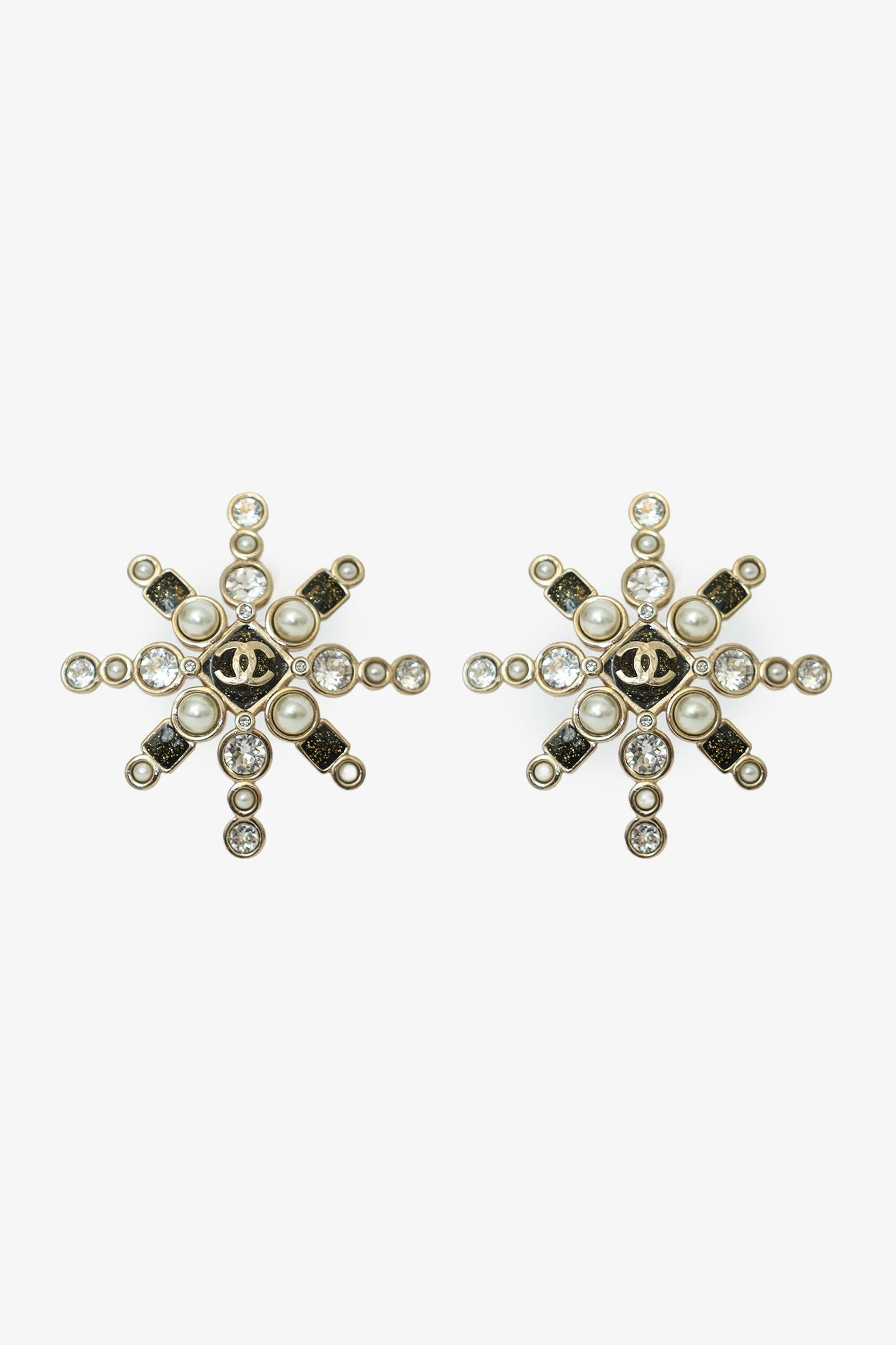 Pre-Loved Chanel™ Gold-tone Black Bead Pearl Crystal CC Star Earrings