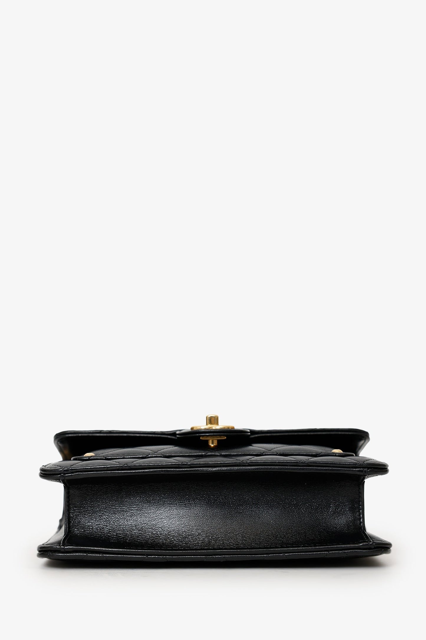 Pre-Loved Chanel™ 25B Black Lambskin Quilted Top Handle Wallet On Chain