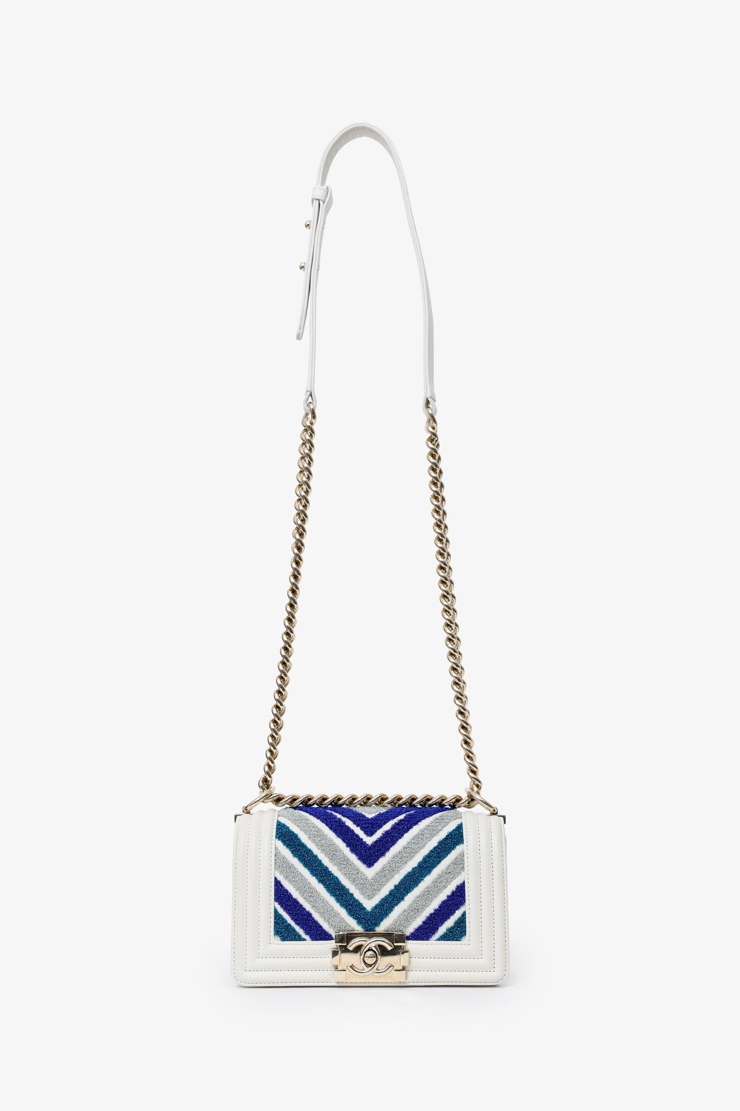 Pre-Loved Chanel™ 2019 White/Blue Chevron Small Boy Shoulder Bag