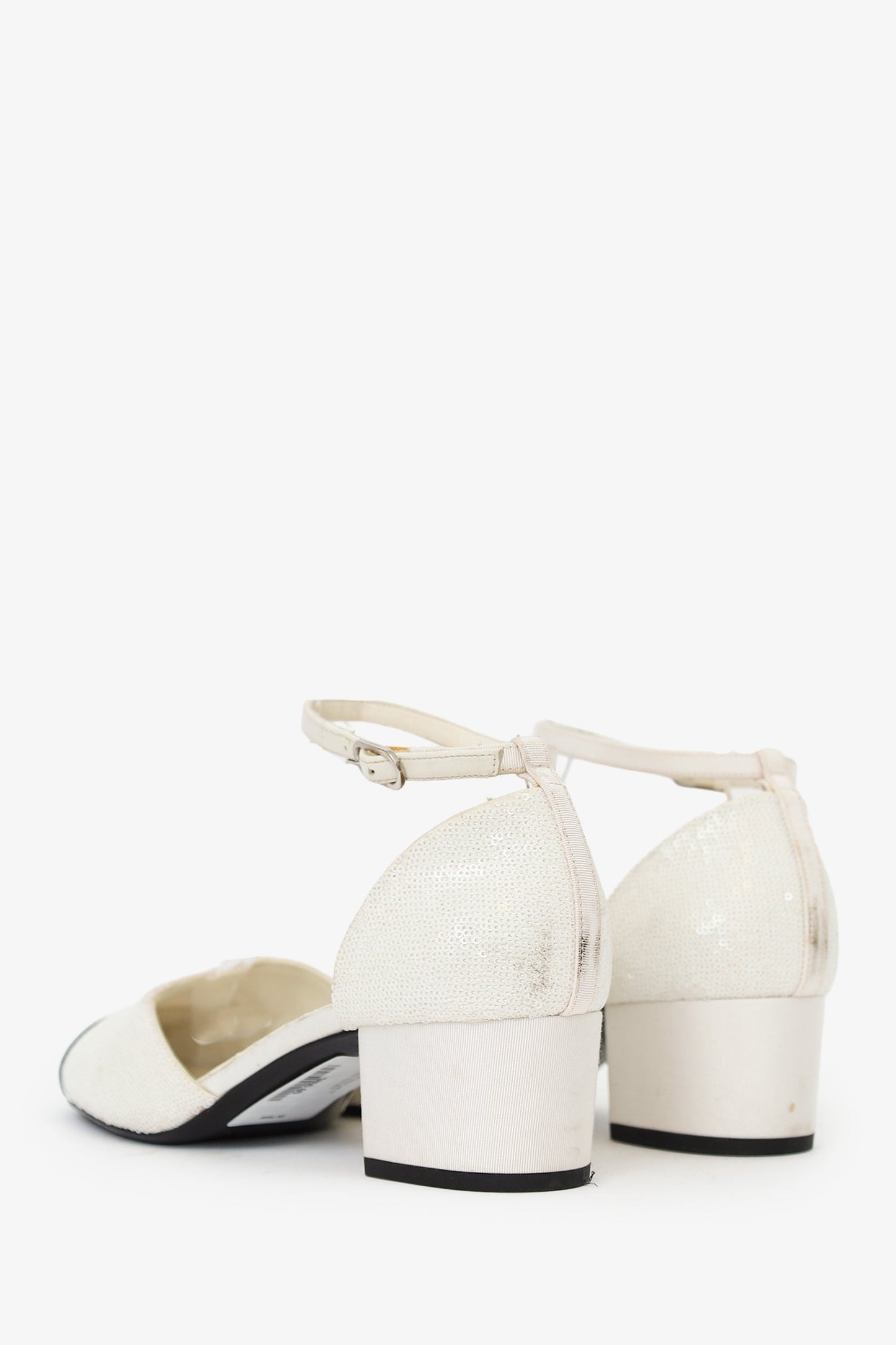 Pre-Loved Chanel™ White/Black Sequined CC Slingback Sandals Size 38.5