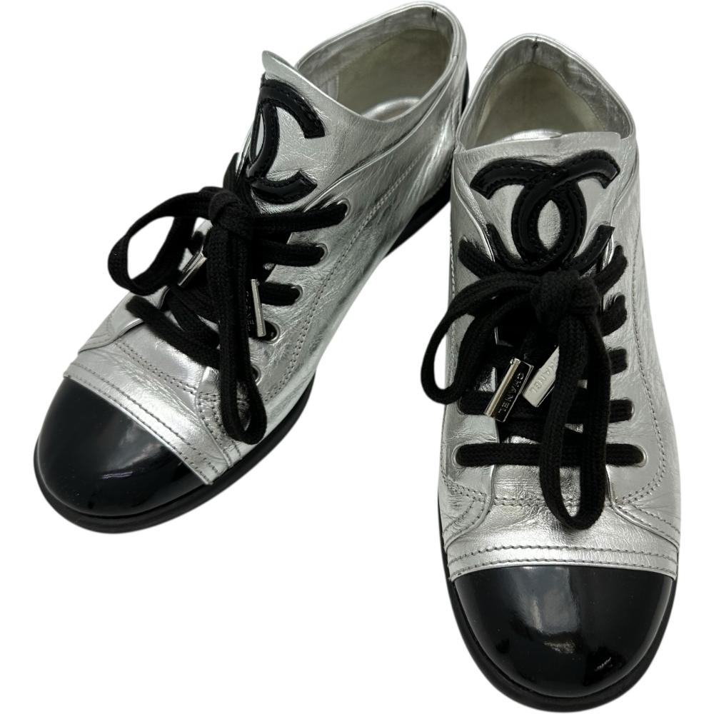 Chanel Coco Mark Leather Sneakers