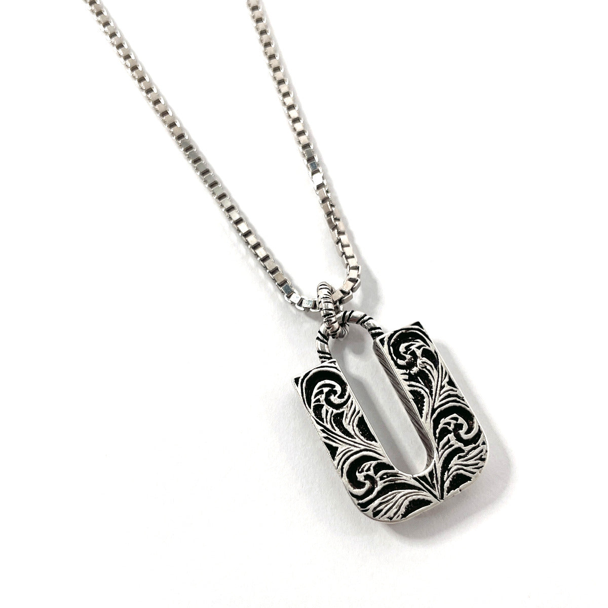 GUCCI Necklace Silver925 Silver Initial Necklace U Women Secondhand