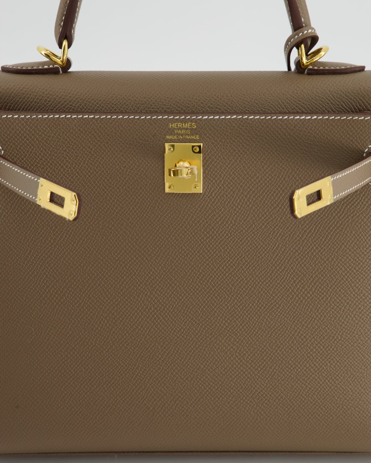 *HOLY GRAIL* Herm�s Kelly 25 Sellier Bag in Etoupe Epsom Leather and Gold Hardware