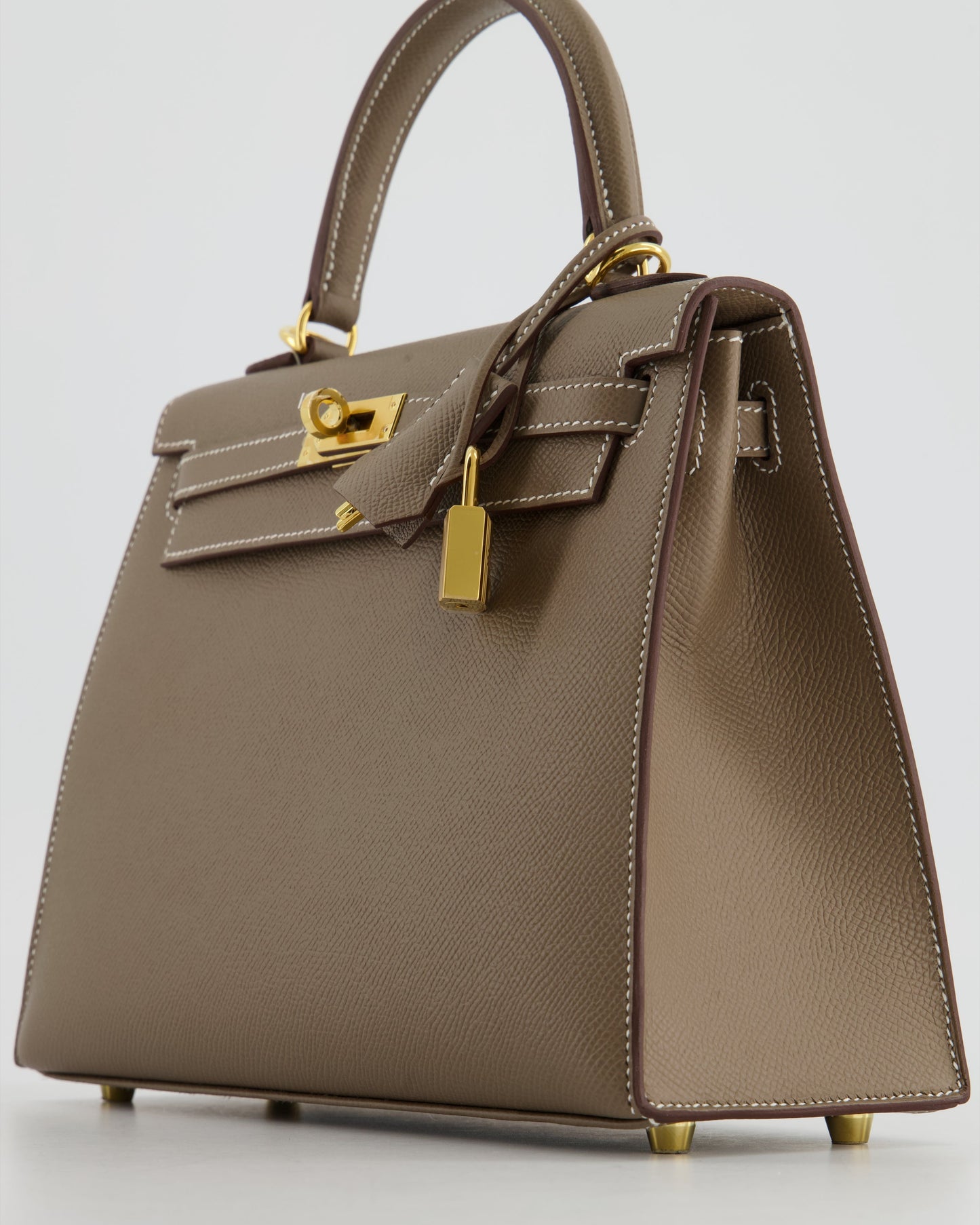 *HOLY GRAIL* Herm�s Kelly 25 Sellier Bag in Etoupe Epsom Leather and Gold Hardware