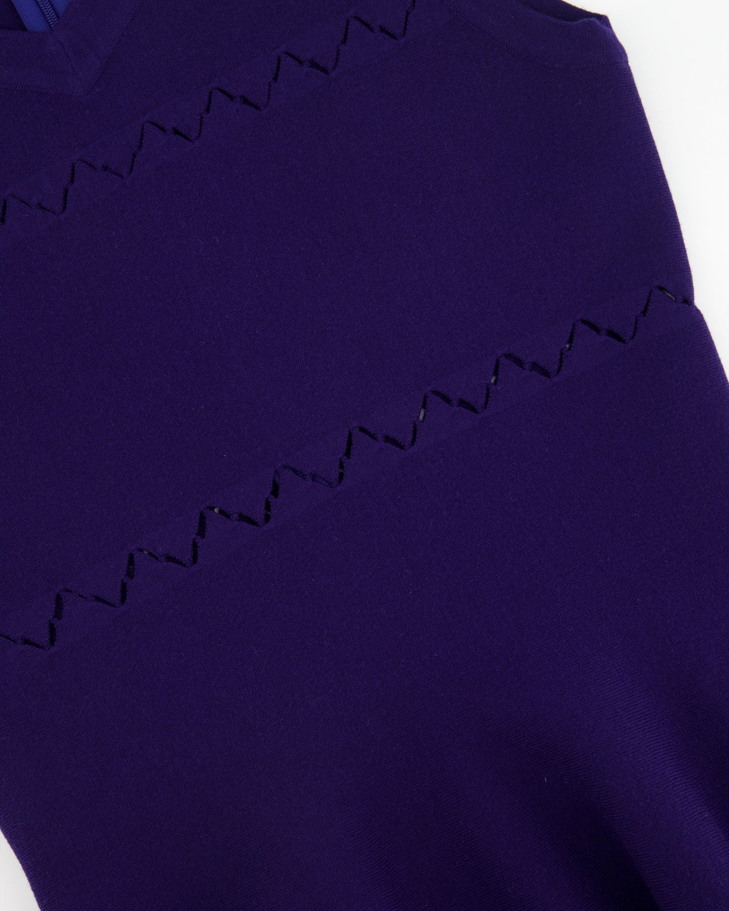 Ala•a Navy Sleeveless Knit A-Line Dress with V-Neckline and Zig-Zag Detail Size FR 42 (UK 14)