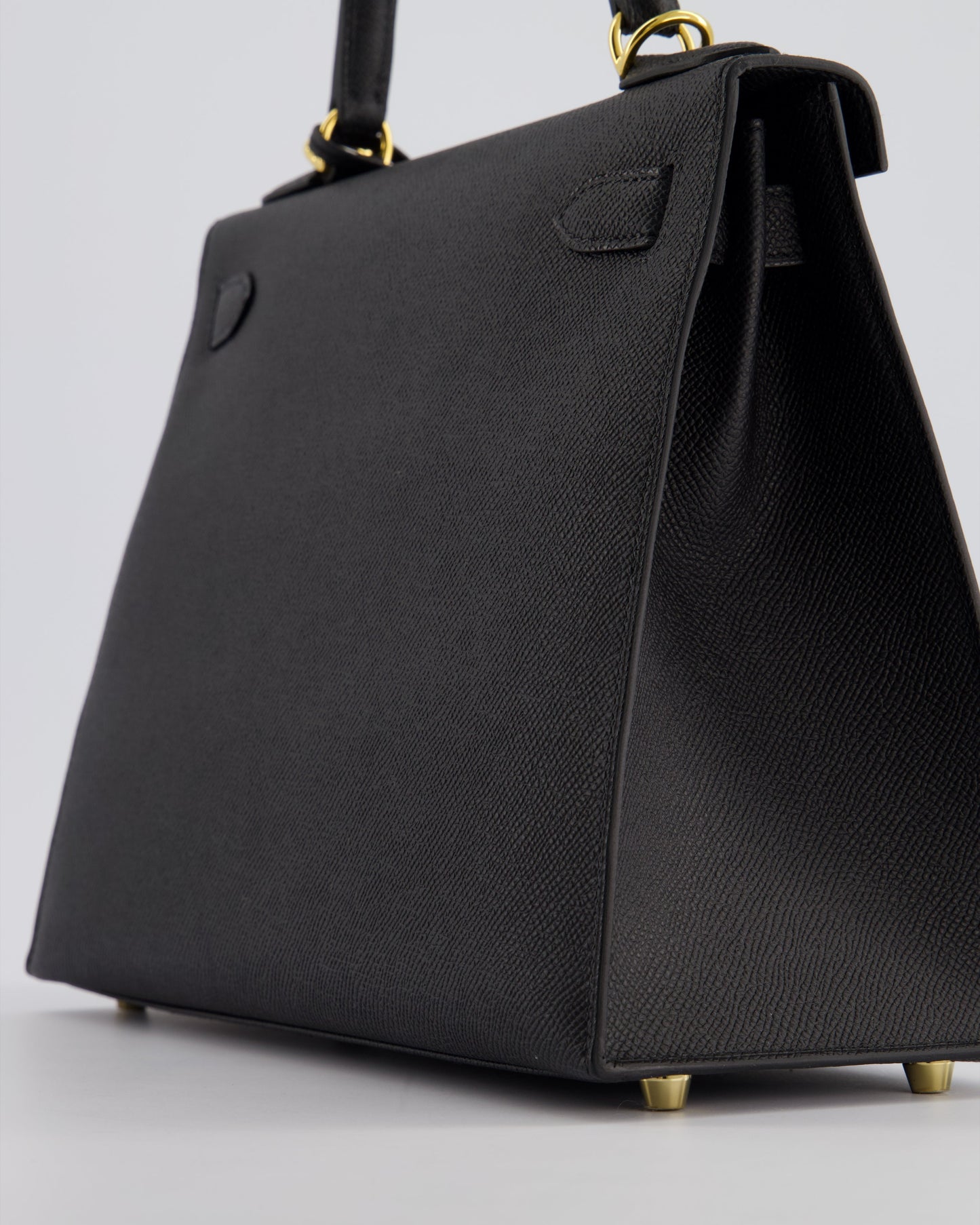 Herm�s Kelly 28 Sellier Bag in Noir Epsom Leather with Gold Hardware