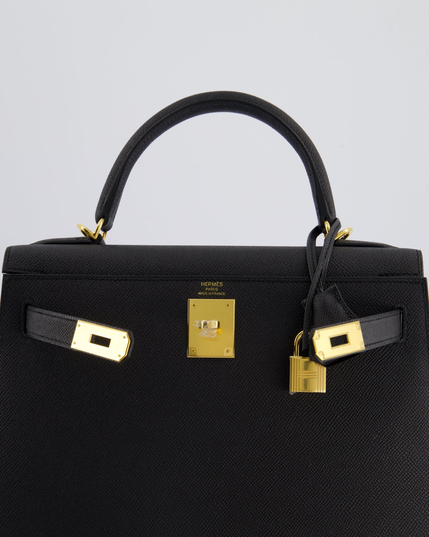 Herm�s Kelly 28 Sellier Bag in Noir Epsom Leather with Gold Hardware