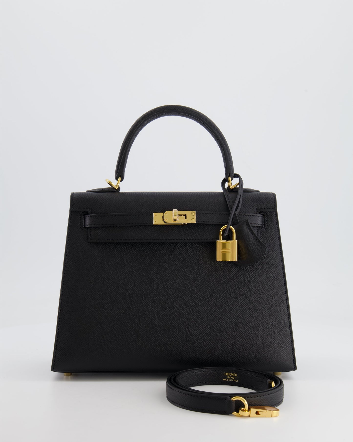 *HOLY GRAIL* Herm�s Kelly 25 Sellier Bag in Noir Epsom Leather with Gold Hardware