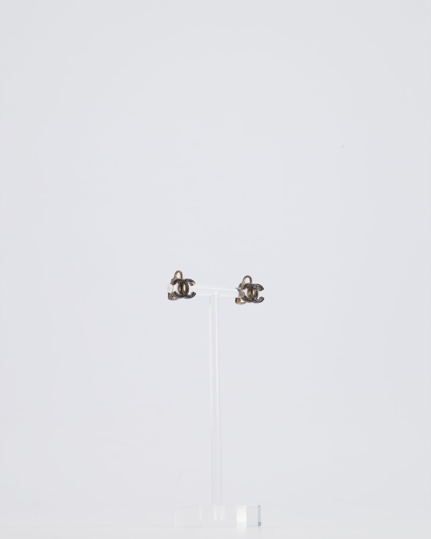 *HOT* Chanel Ruthenium and Black Enamel CC Logo Earrings