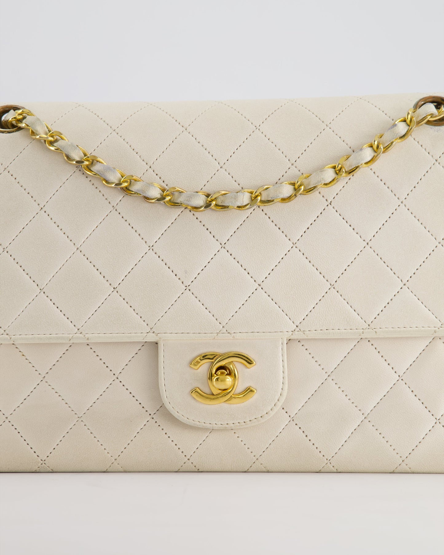 Chanel   White Medium Classic Double Flap Bag in Lambskin Leather with 24K Gold Hardware