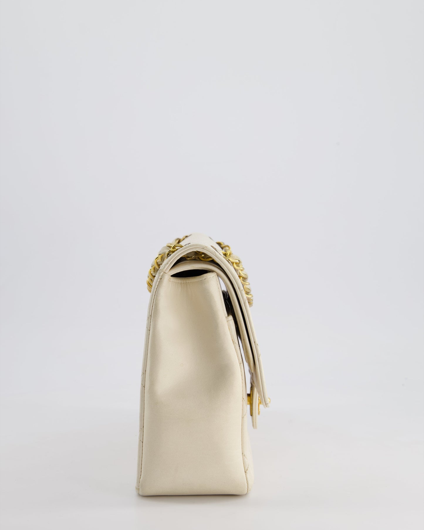 Chanel   White Medium Classic Double Flap Bag in Lambskin Leather with 24K Gold Hardware