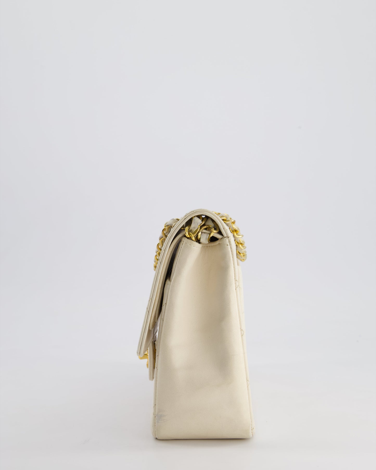 Chanel   White Medium Classic Double Flap Bag in Lambskin Leather with 24K Gold Hardware