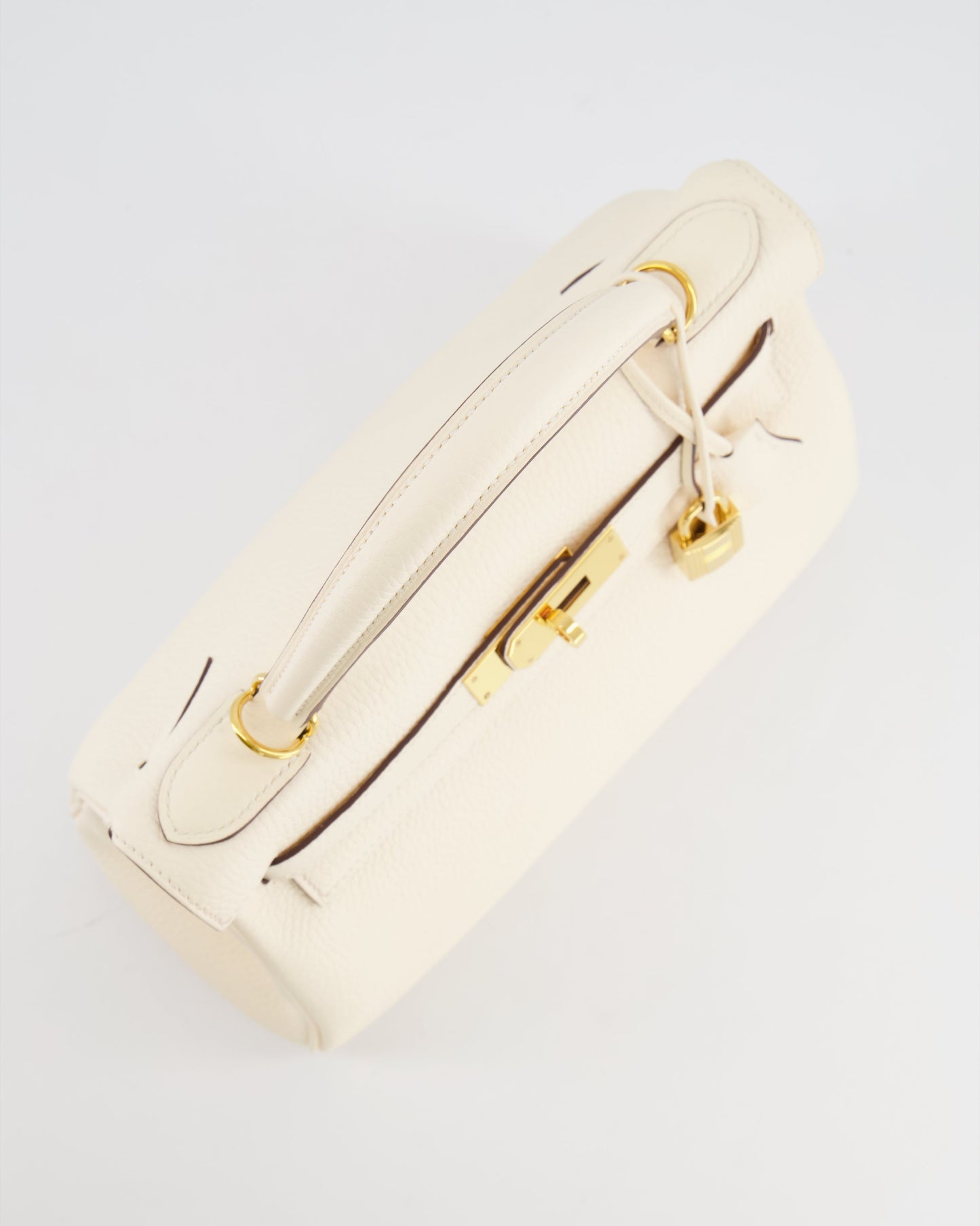 Herm�s Kelly 28 Retourne Bag in Nata Clemence Leather with Gold Hardware