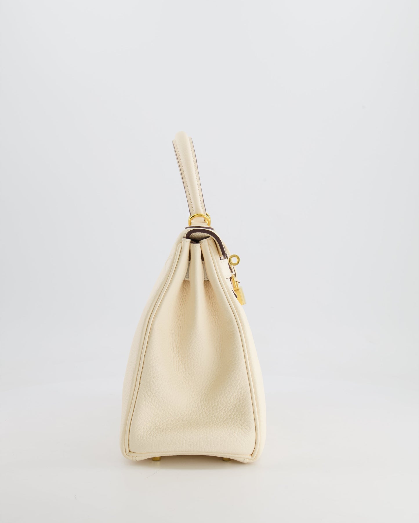 Herm�s Kelly 28 Retourne Bag in Nata Clemence Leather with Gold Hardware