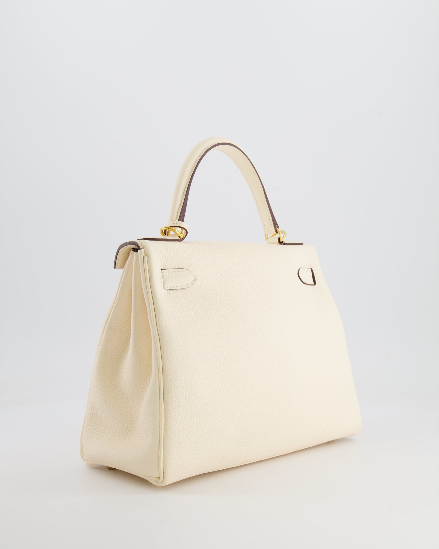 Herm�s Kelly 28 Retourne Bag in Nata Clemence Leather with Gold Hardware