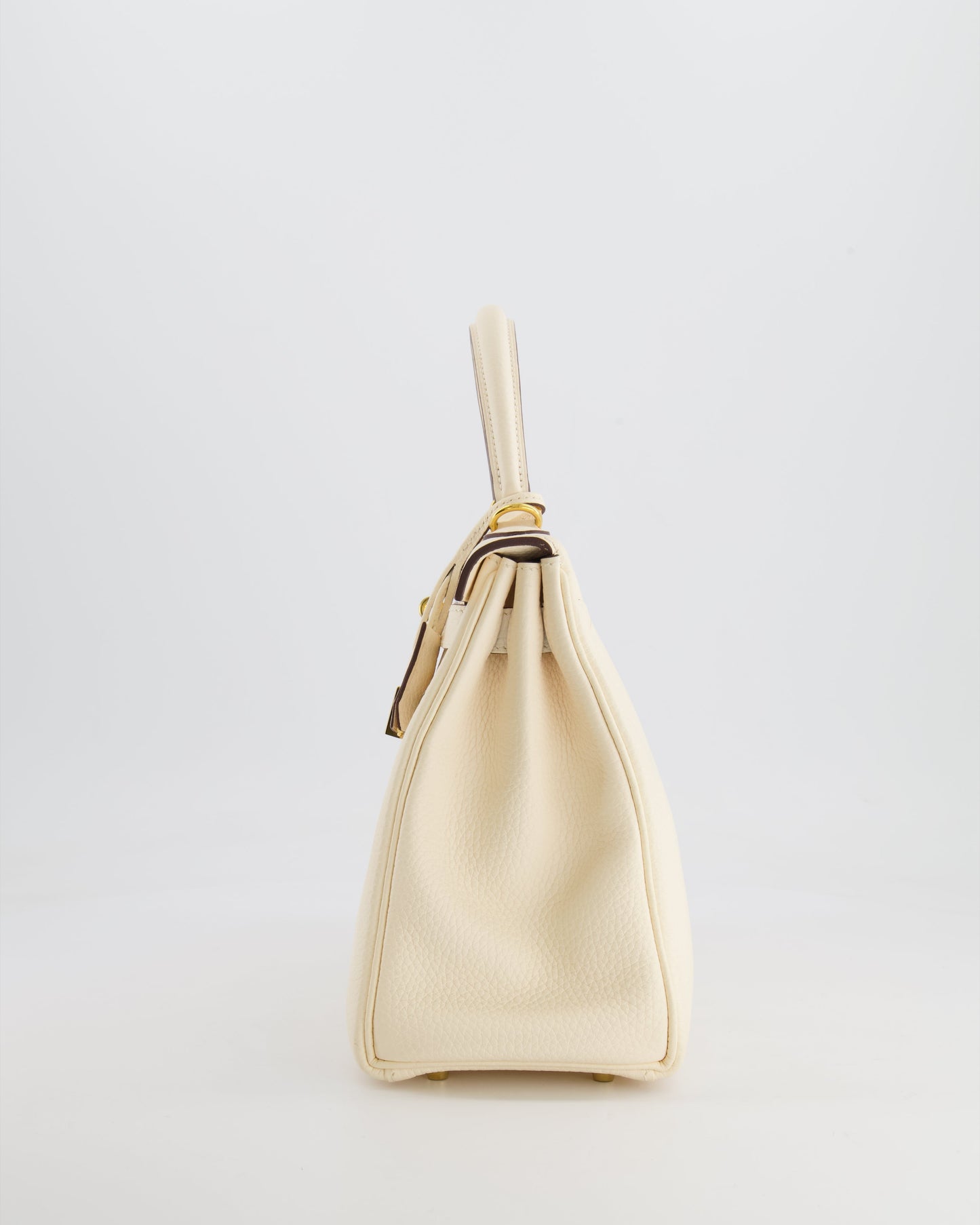 Herm�s Kelly 28 Retourne Bag in Nata Clemence Leather with Gold Hardware