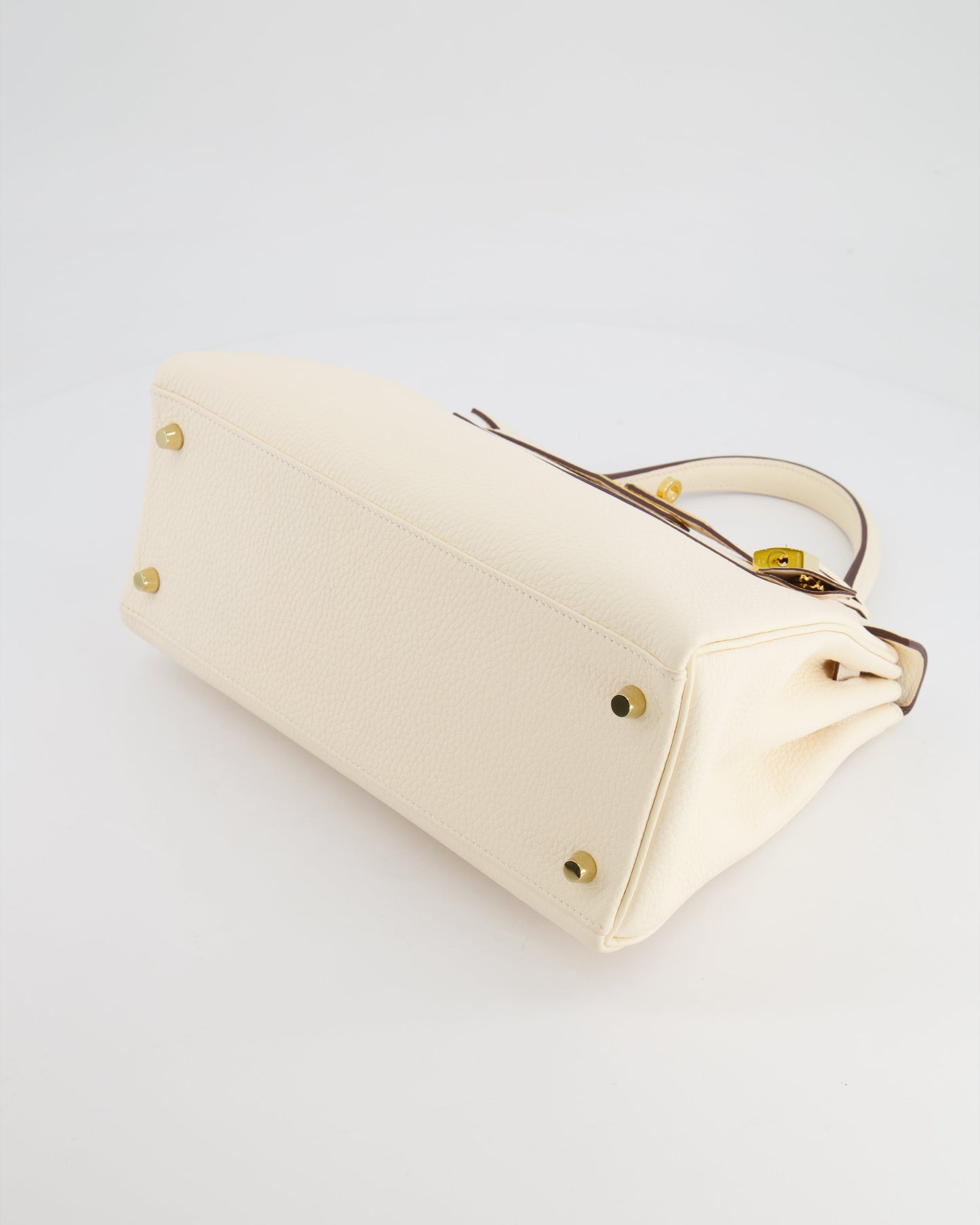 Herm�s Kelly 28 Retourne Bag in Nata Clemence Leather with Gold Hardware