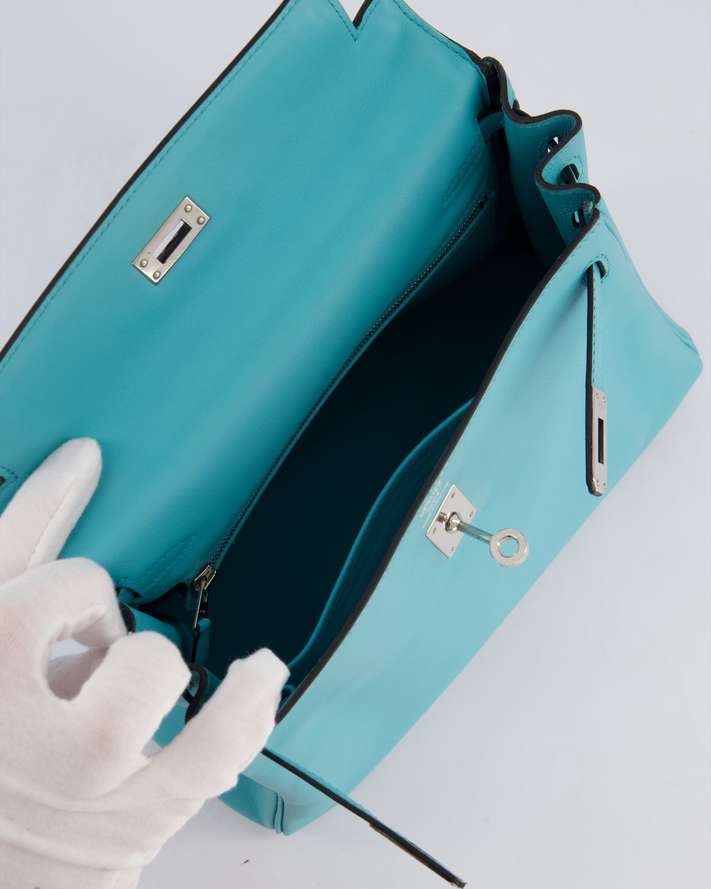 Herm�s Kelly 25 Retourne Bag in Bleu Atoll Swift Leather with Palladium Hardware