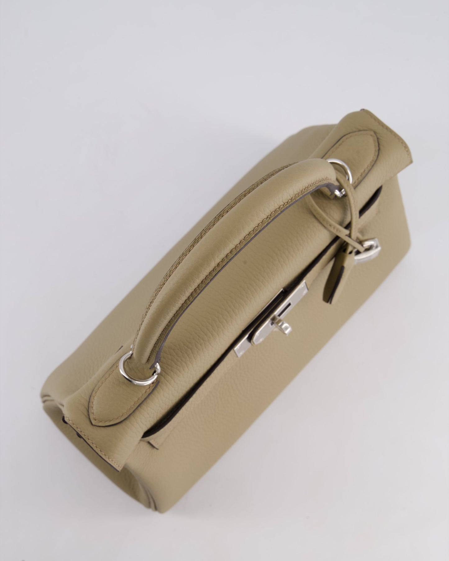 Herm�s Kelly 28 Retourne Bag in Beige Marfa Clemence Leather with Palladium Hardware