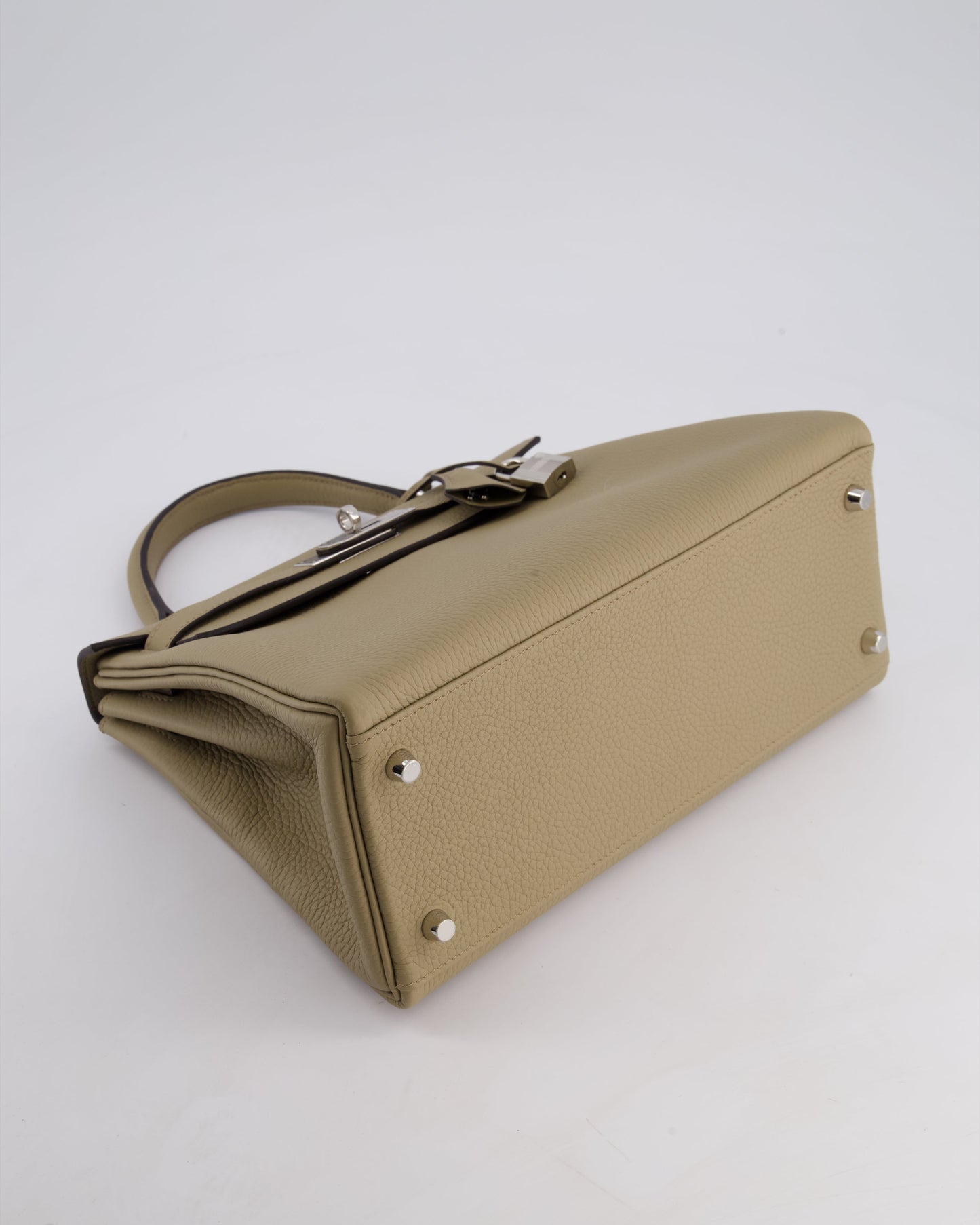 Herm�s Kelly 28 Retourne Bag in Beige Marfa Clemence Leather with Palladium Hardware