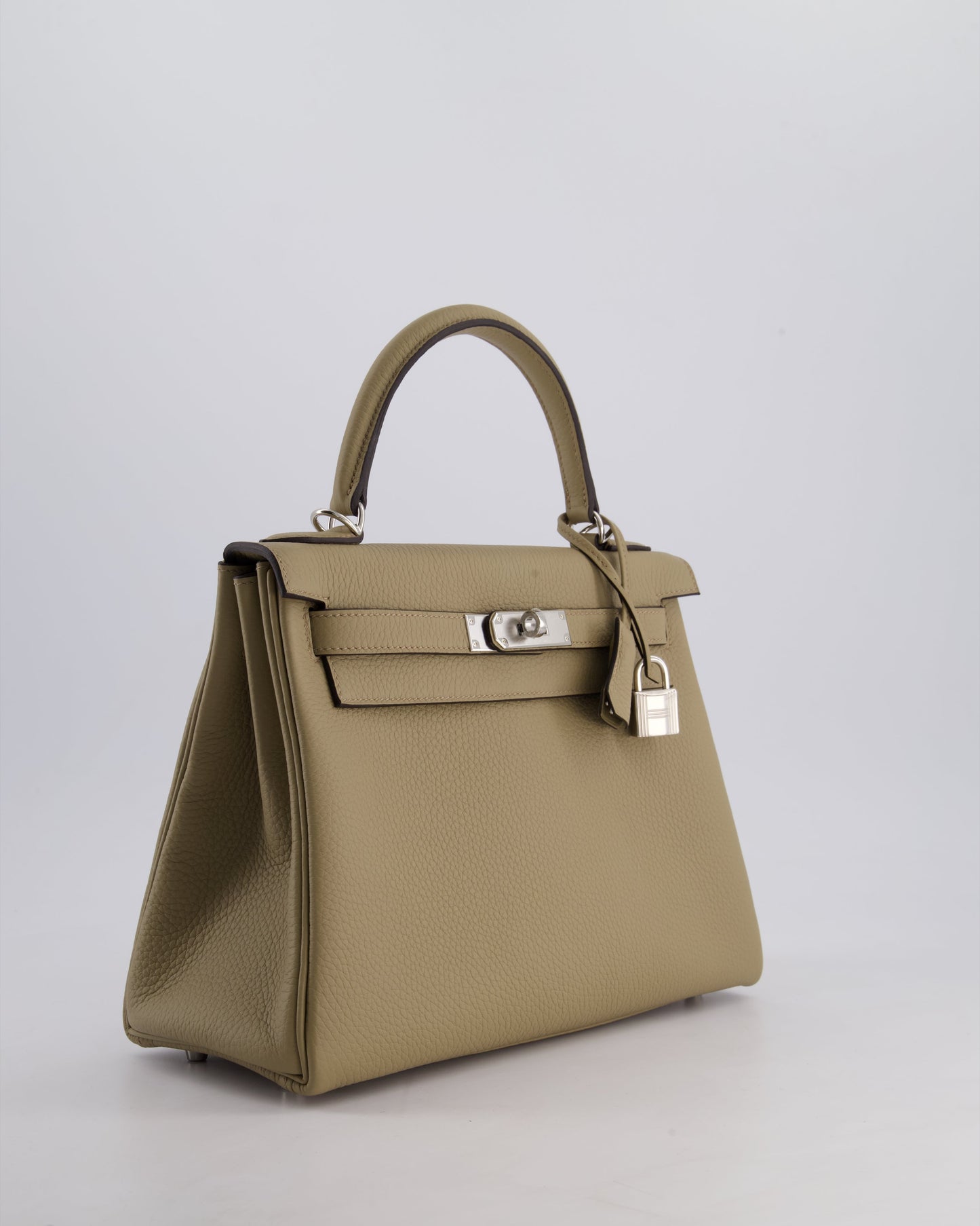 Herm�s Kelly 28 Retourne Bag in Beige Marfa Clemence Leather with Palladium Hardware