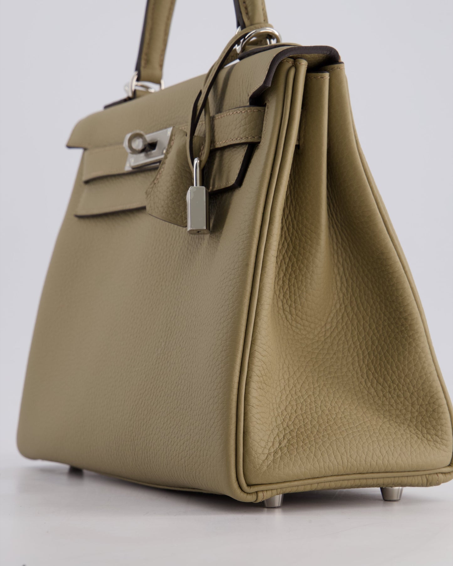 Herm�s Kelly 28 Retourne Bag in Beige Marfa Clemence Leather with Palladium Hardware