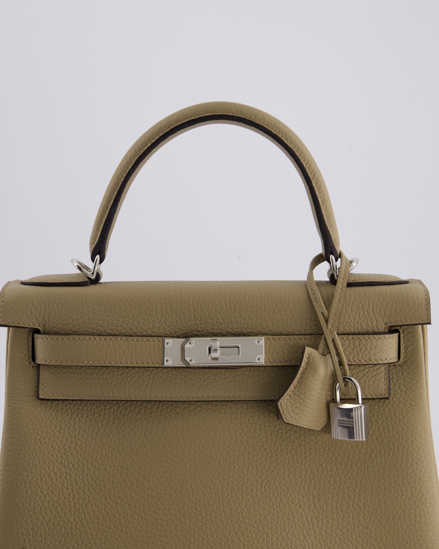 Herm�s Kelly 28 Retourne Bag in Beige Marfa Clemence Leather with Palladium Hardware