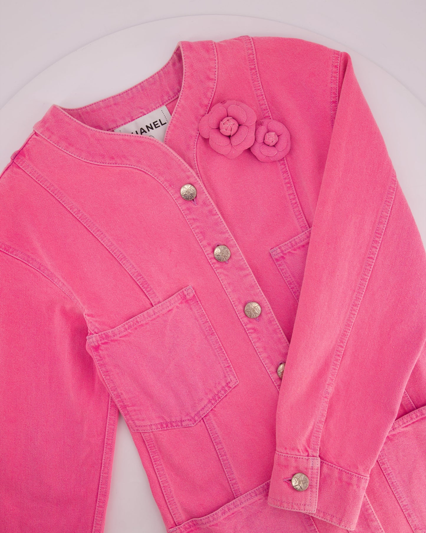 *HOT* Chanel 21S Hot Pink Denim Jacket with Detachable Camelia Pin Detail Size FR 34 (UK 6)