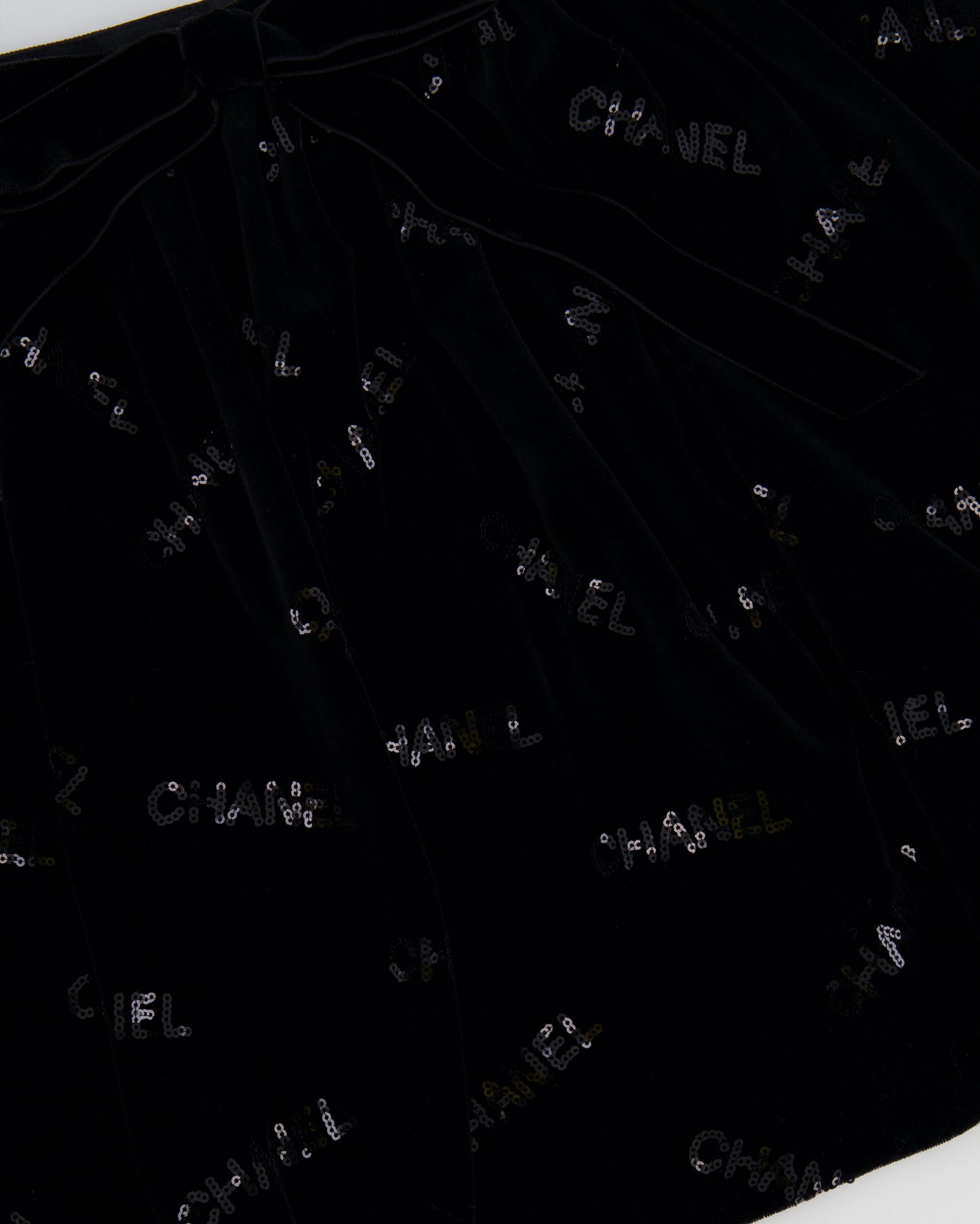 Chanel 22N Black Mini Suede Skirt With Sequin Logo Size FR 34 (UK 6)