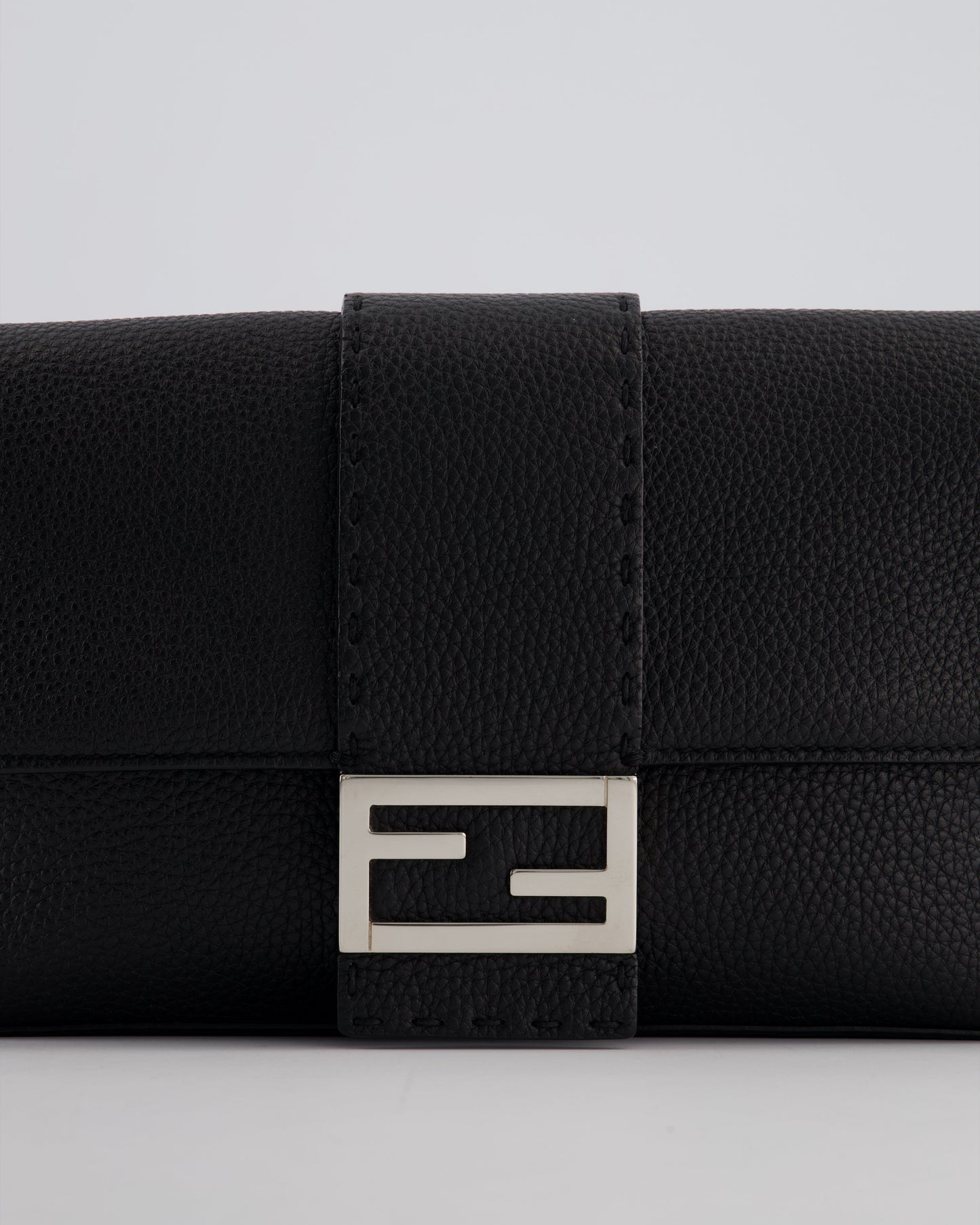 *MENSWEAR* Fendi Black Selleria Baguette Bag In Grained Leather with Silver Hardware