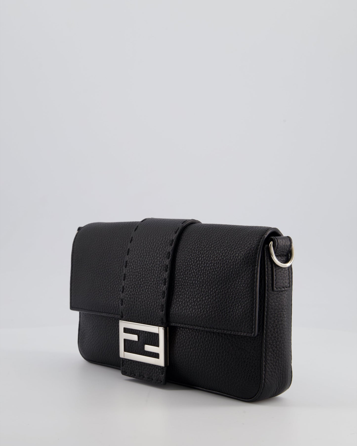 *MENSWEAR* Fendi Black Selleria Baguette Bag In Grained Leather with Silver Hardware