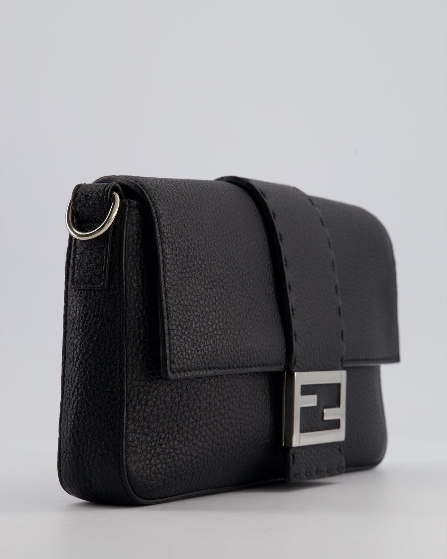 *MENSWEAR* Fendi Black Selleria Baguette Bag In Grained Leather with Silver Hardware