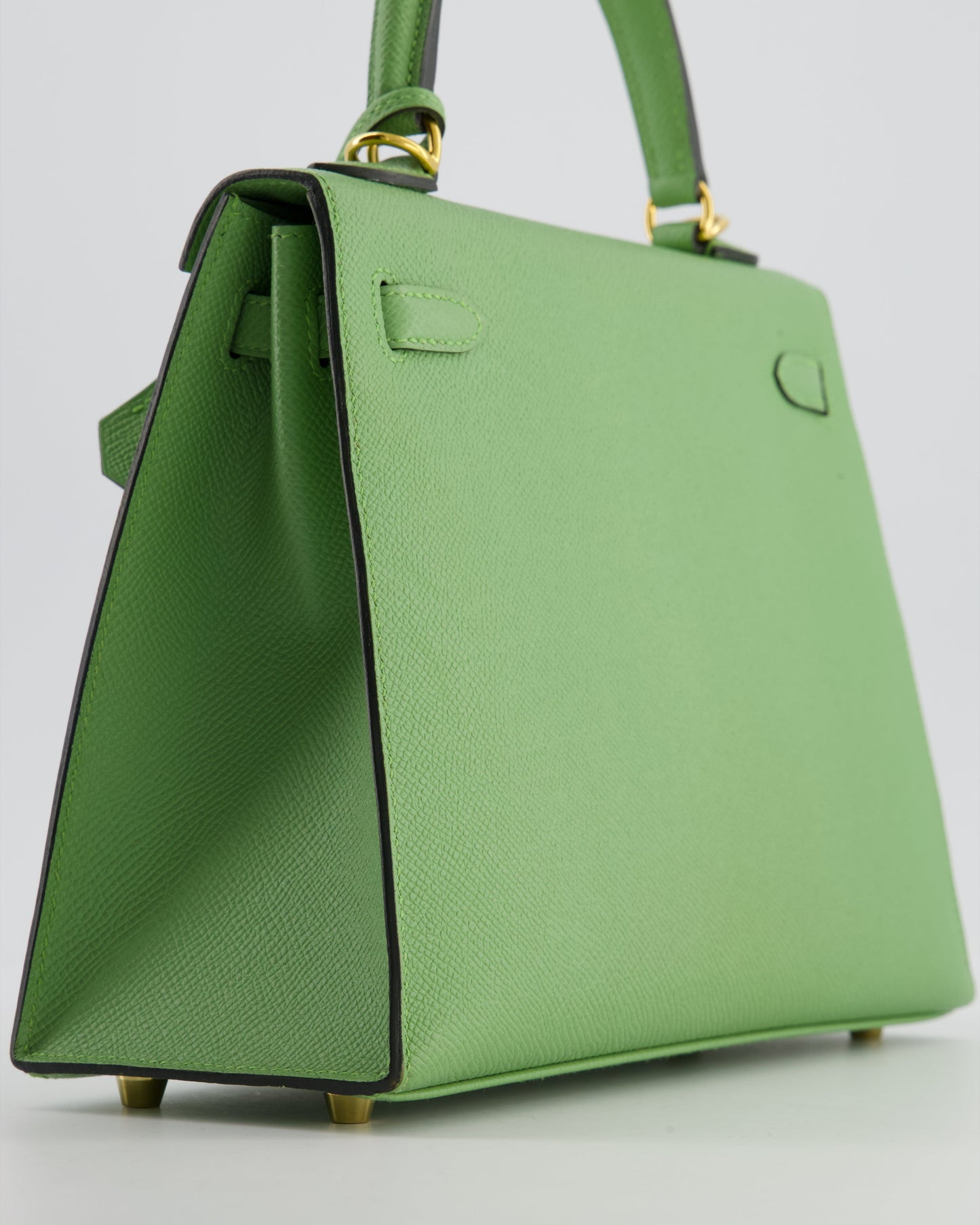*HOT COLOUR* Herm�s Kelly 25 Sellier Bag in Vert Criquet Epsom Leather with Gold Hardware