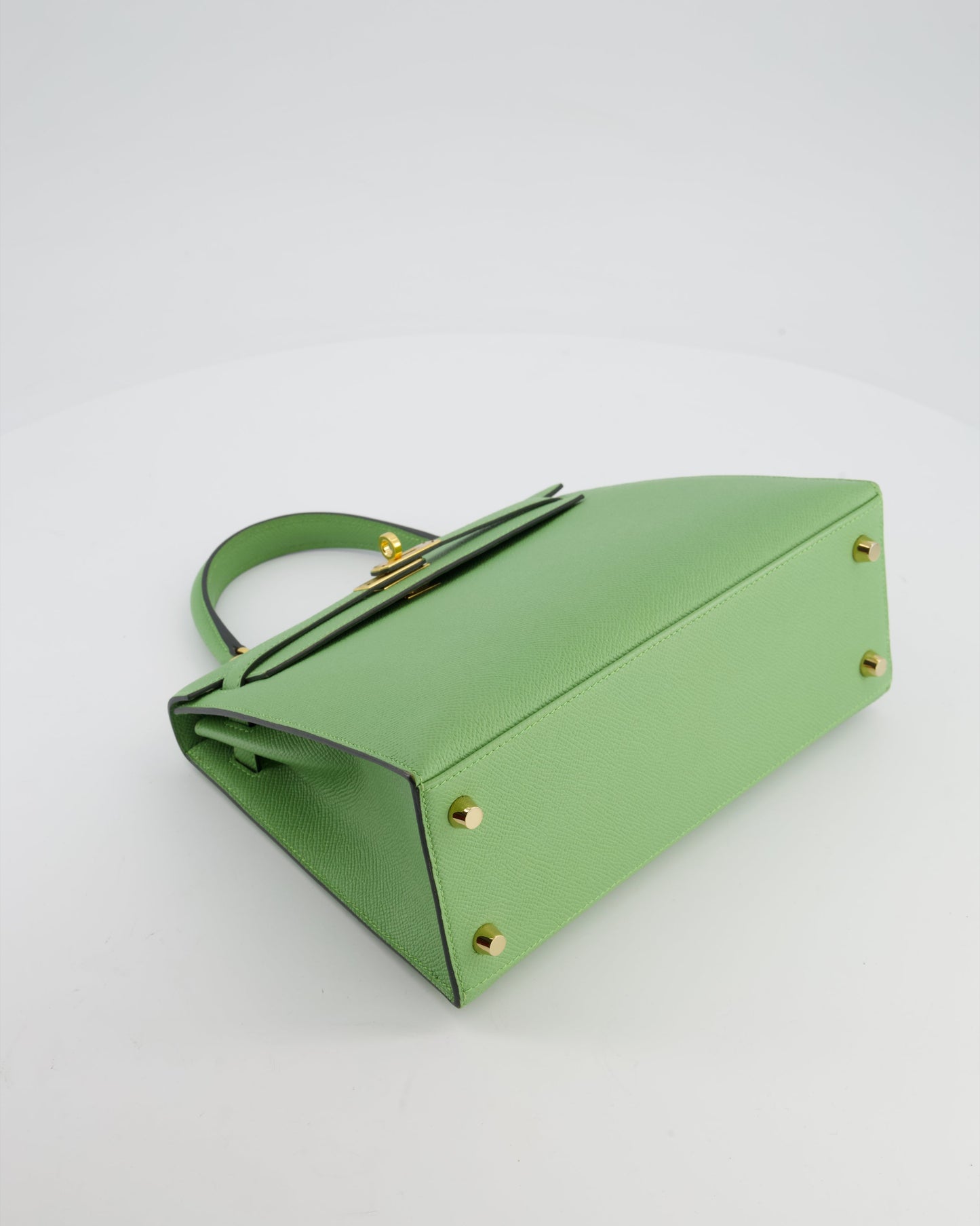 *HOT COLOUR* Herm�s Kelly 25 Sellier Bag in Vert Criquet Epsom Leather with Gold Hardware