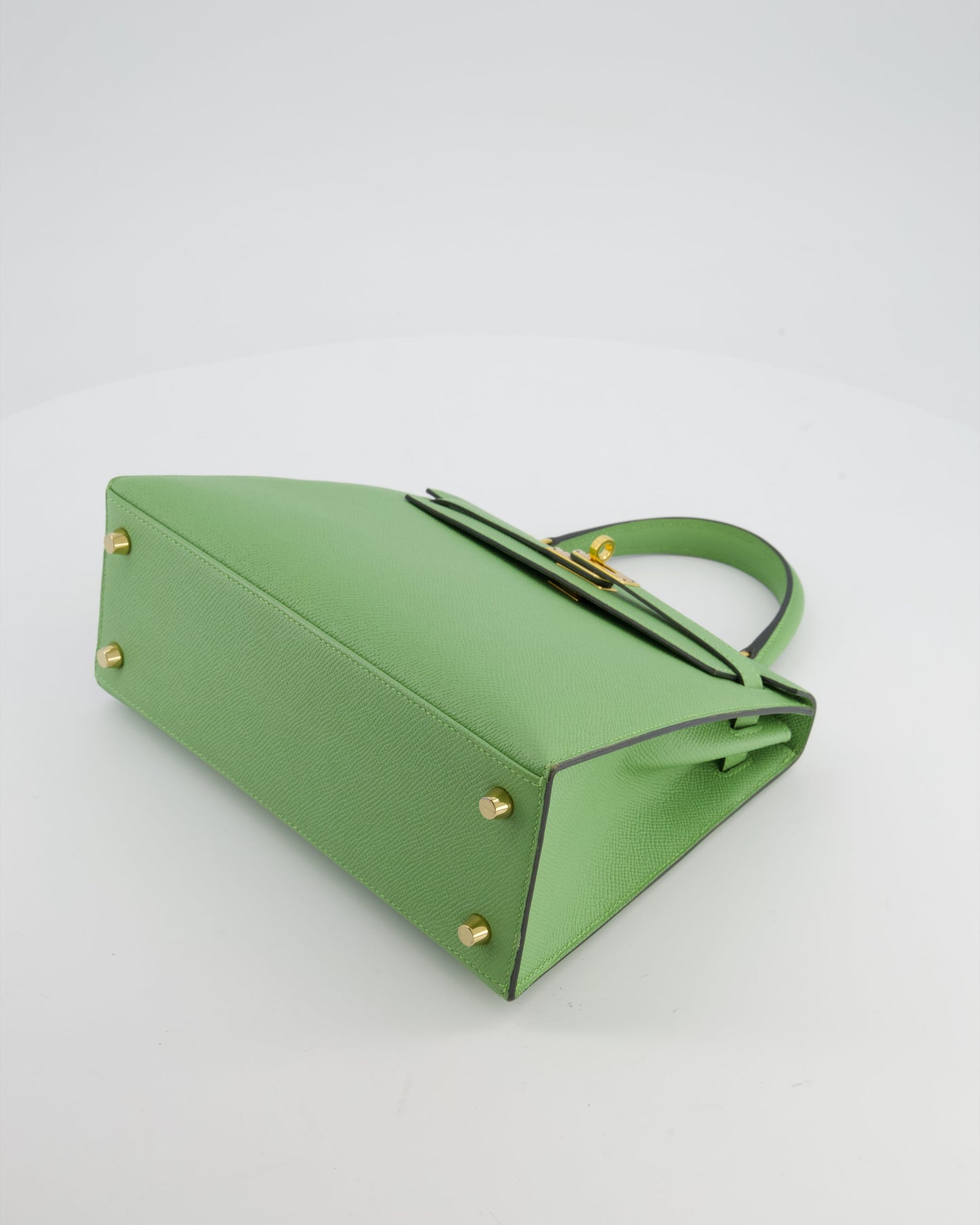 *HOT COLOUR* Herm�s Kelly 25 Sellier Bag in Vert Criquet Epsom Leather with Gold Hardware